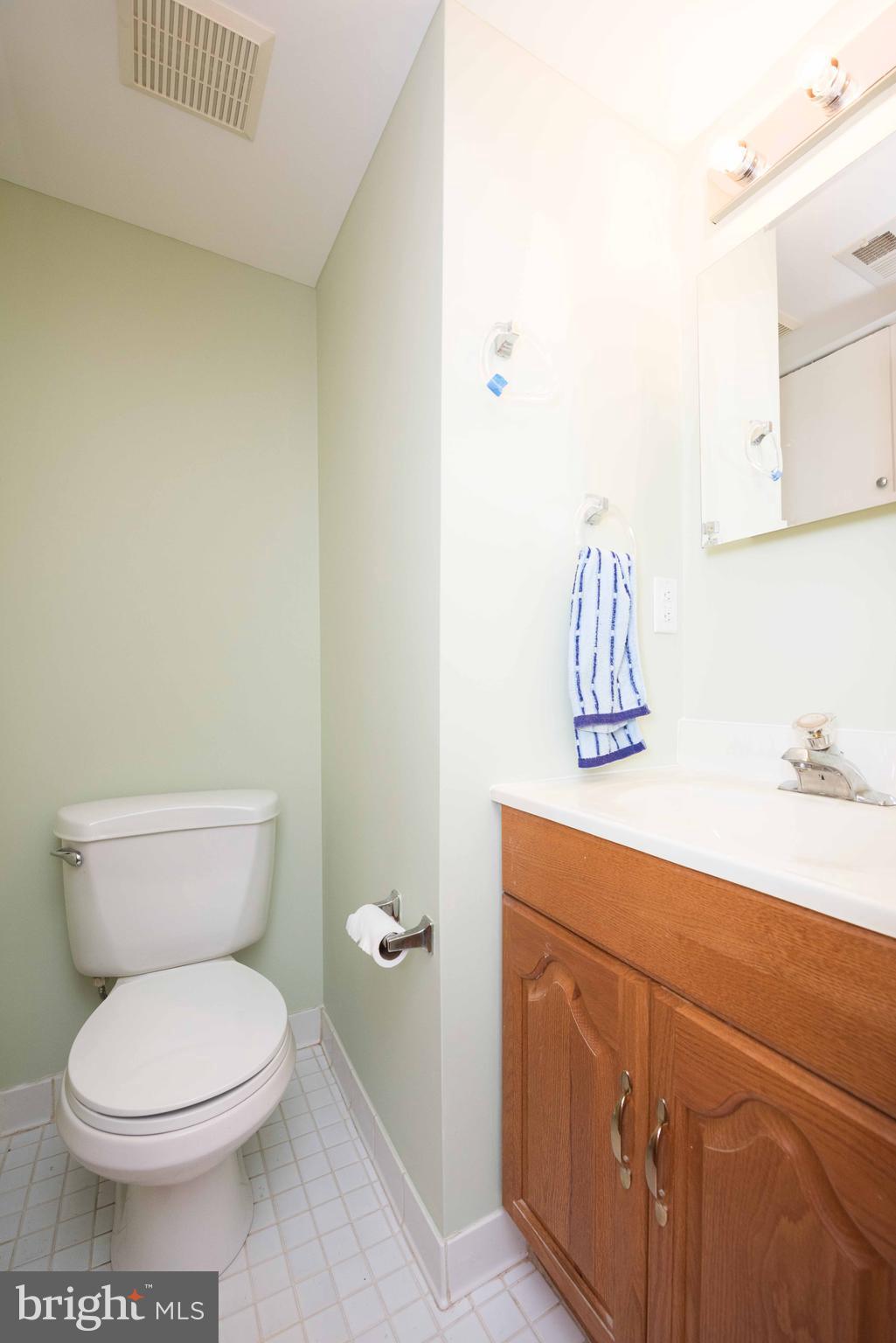 LEEWAY HEIGHTS - Residential Lease