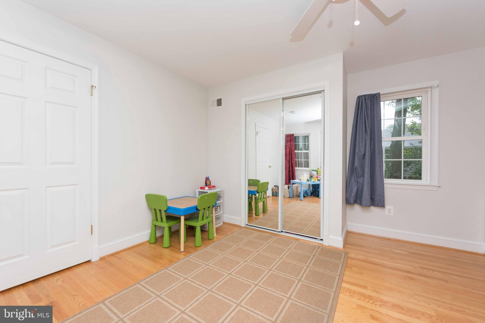 LEEWAY HEIGHTS - Residential Lease