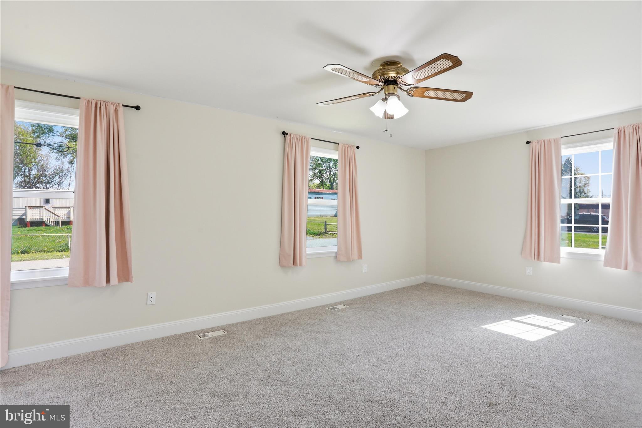 FOX GLEN - Residential