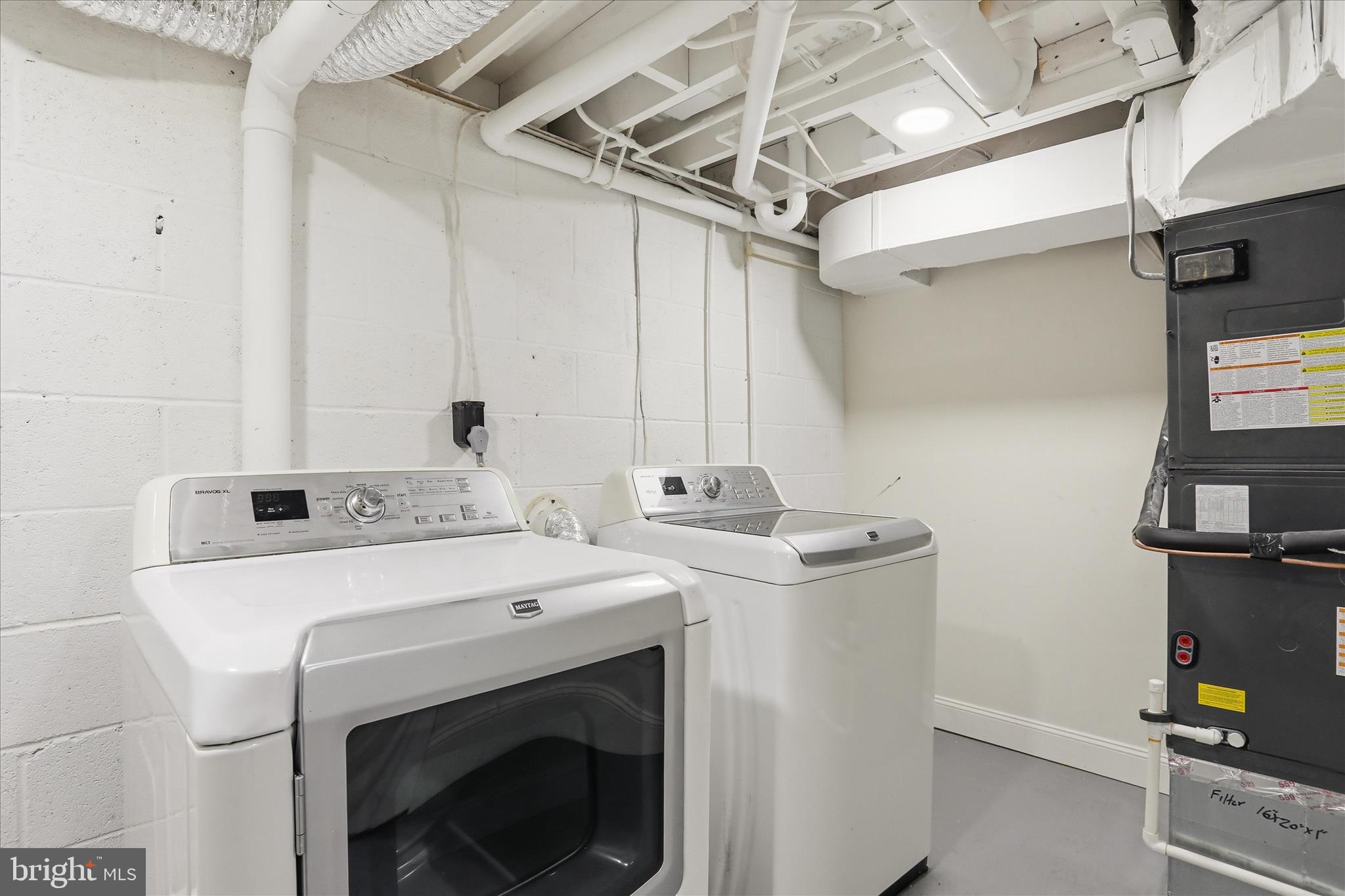 FOX GLEN - Residential