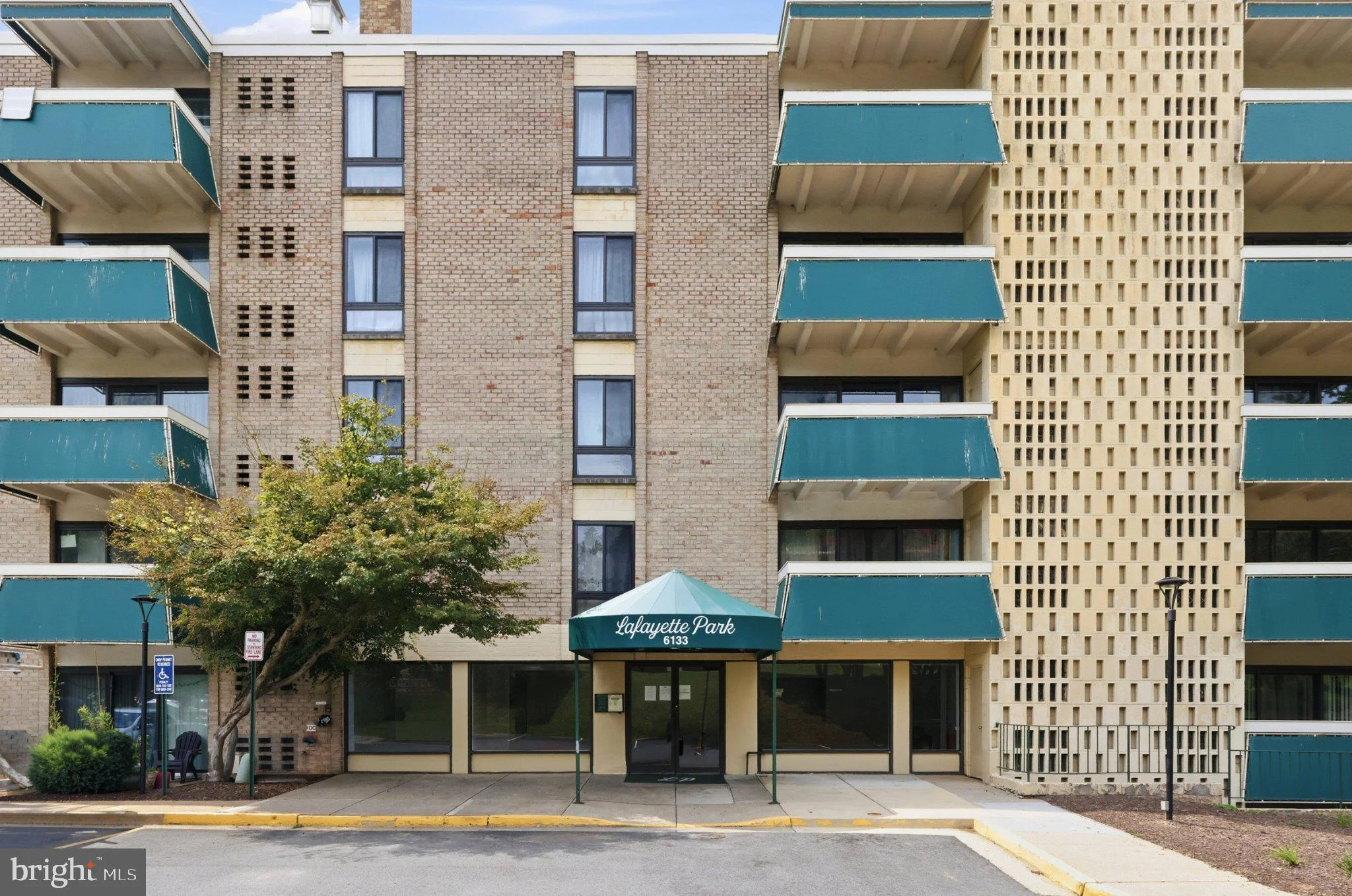 6133 Leesburg Pike Unit 109, Falls Church, VA, 22041
