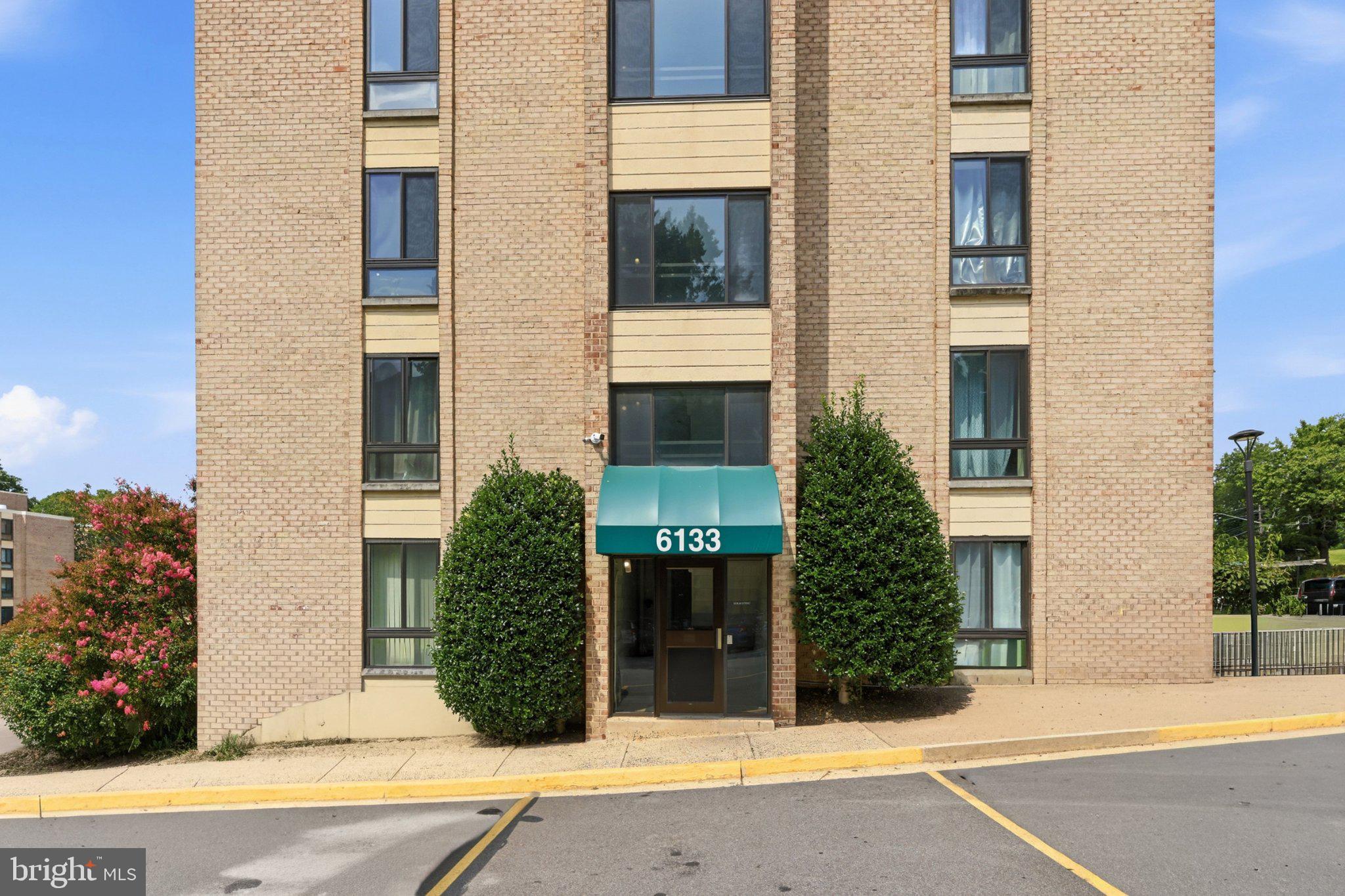 6133 LEESBURG PIKE 109
