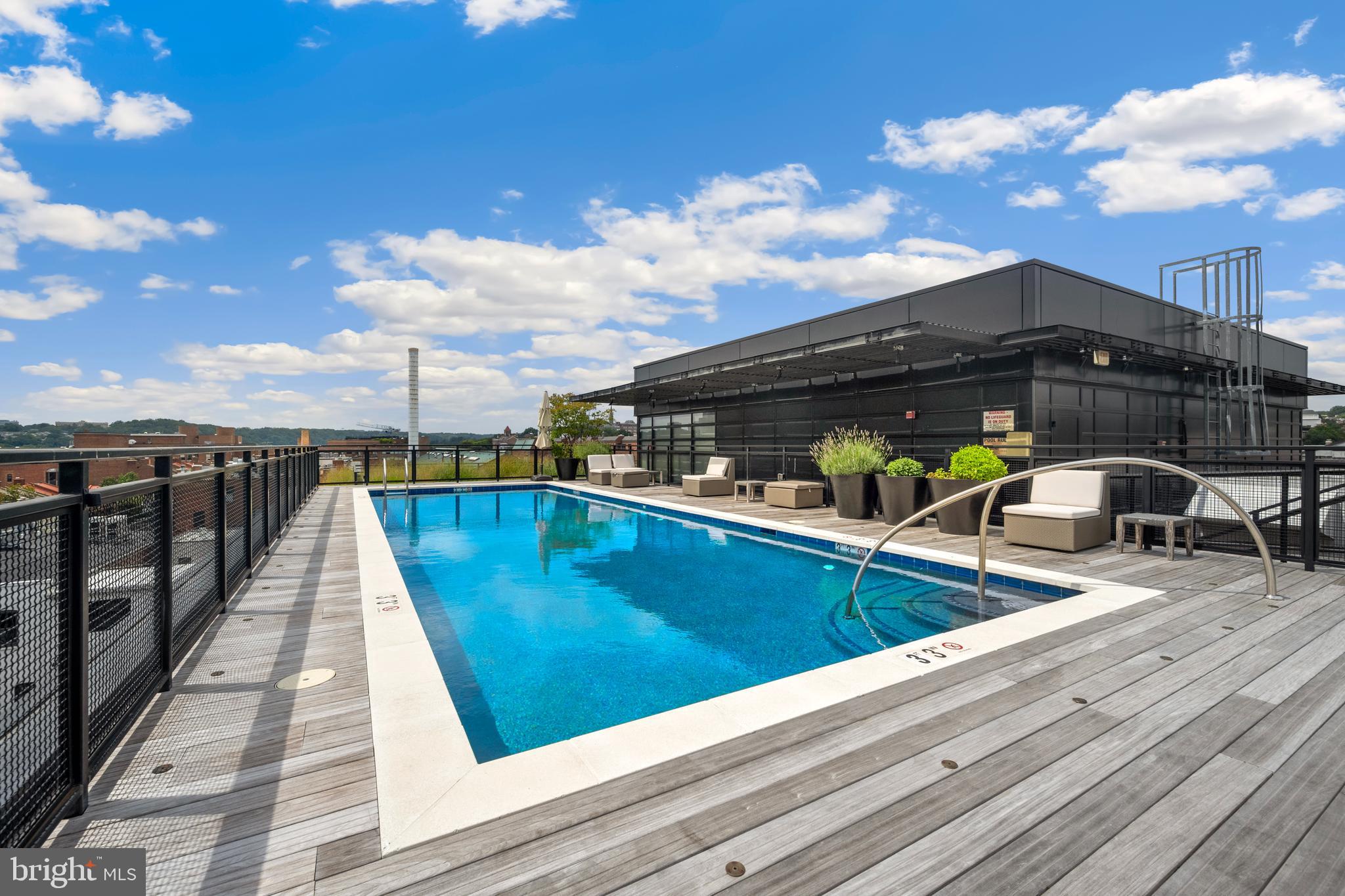 GEORGETOWN - Residential