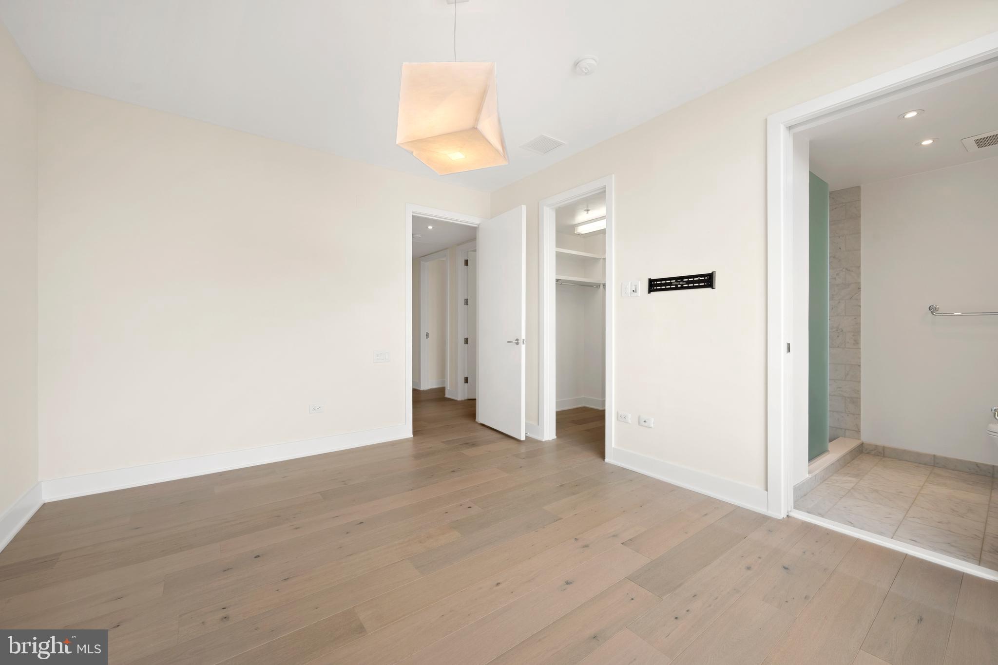 GEORGETOWN - Residential