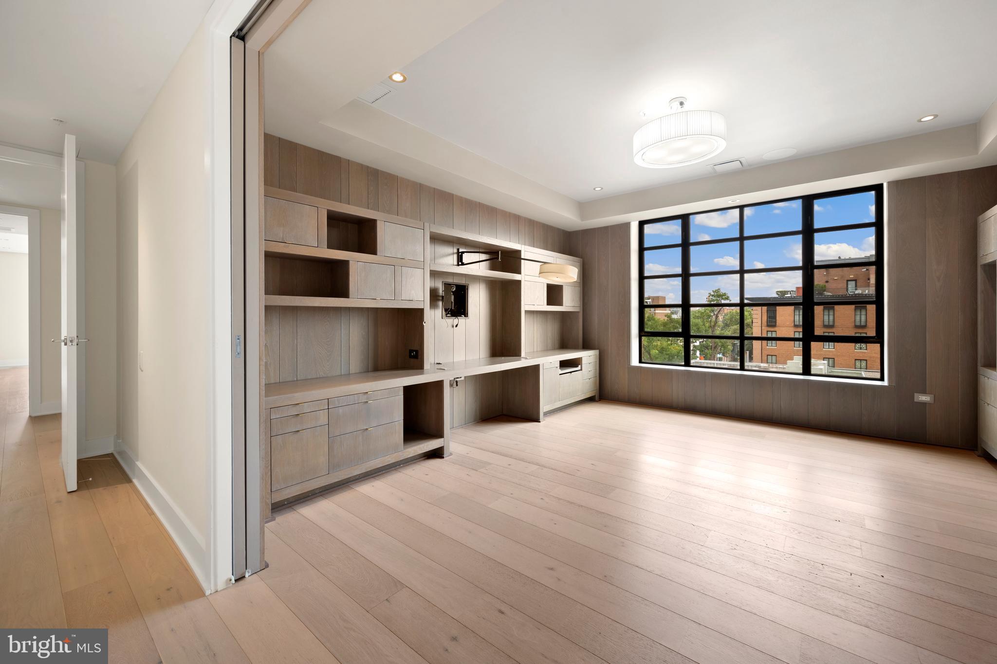 GEORGETOWN - Residential