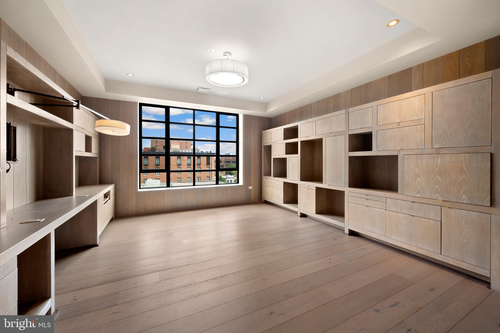 GEORGETOWN - Residential