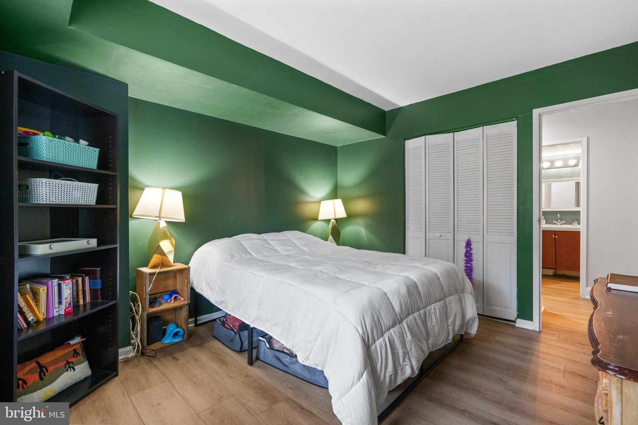 HAWTHORNE VILLAGE - Residential