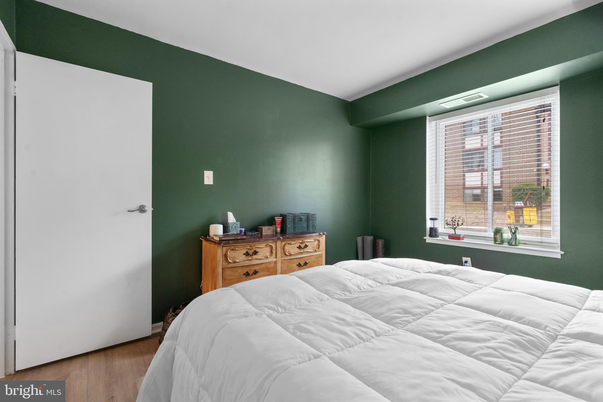 HAWTHORNE VILLAGE - Residential