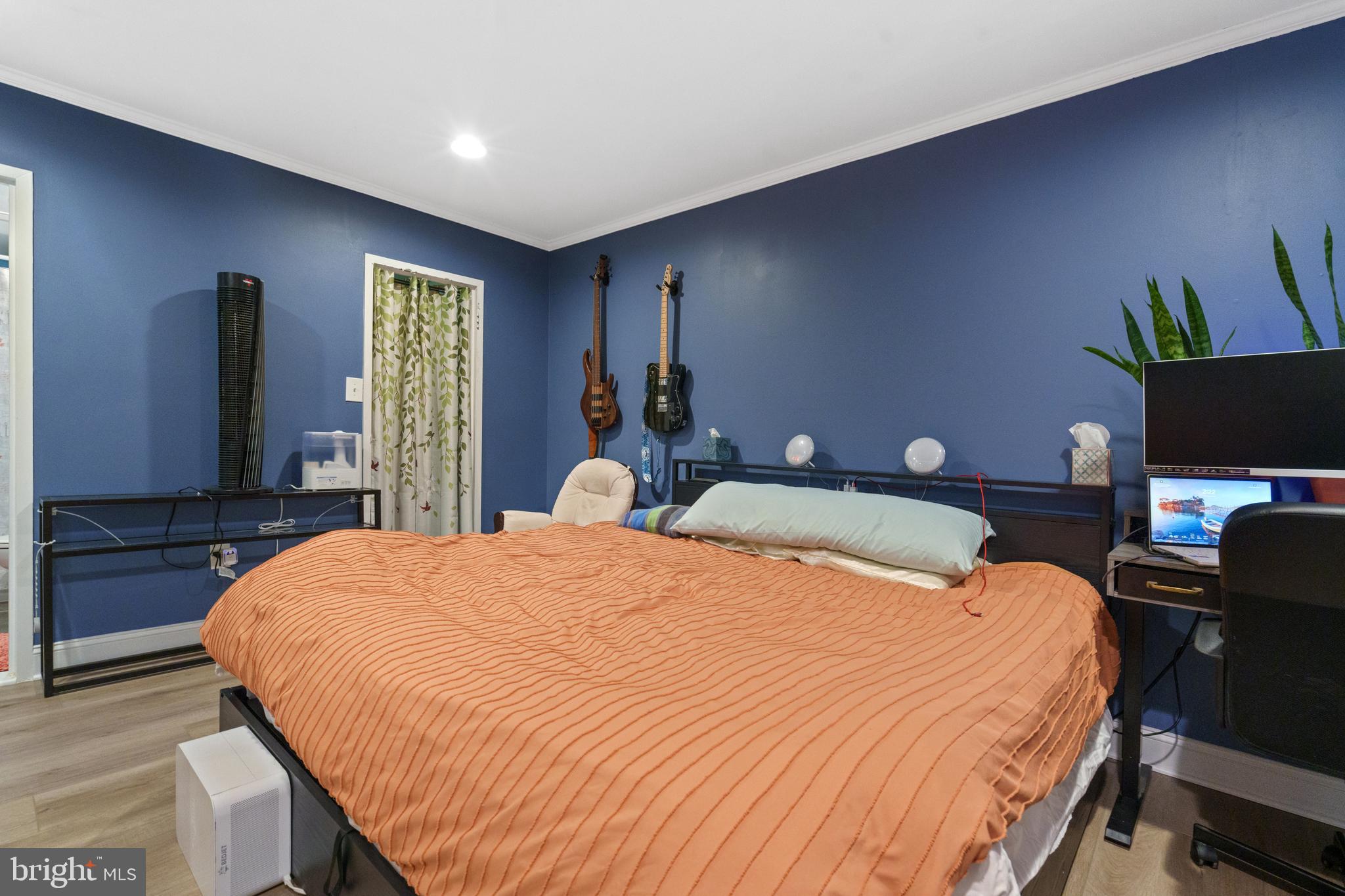 HAWTHORNE VILLAGE - Residential