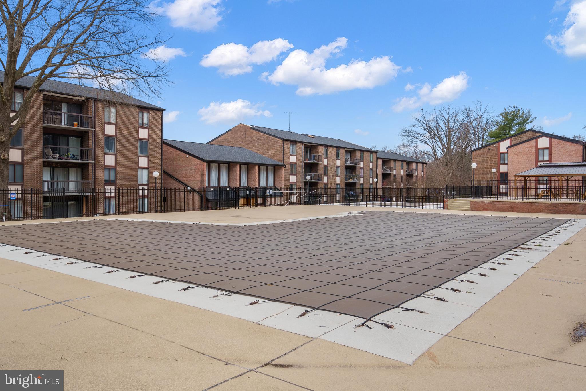 HAWTHORNE VILLAGE - Residential