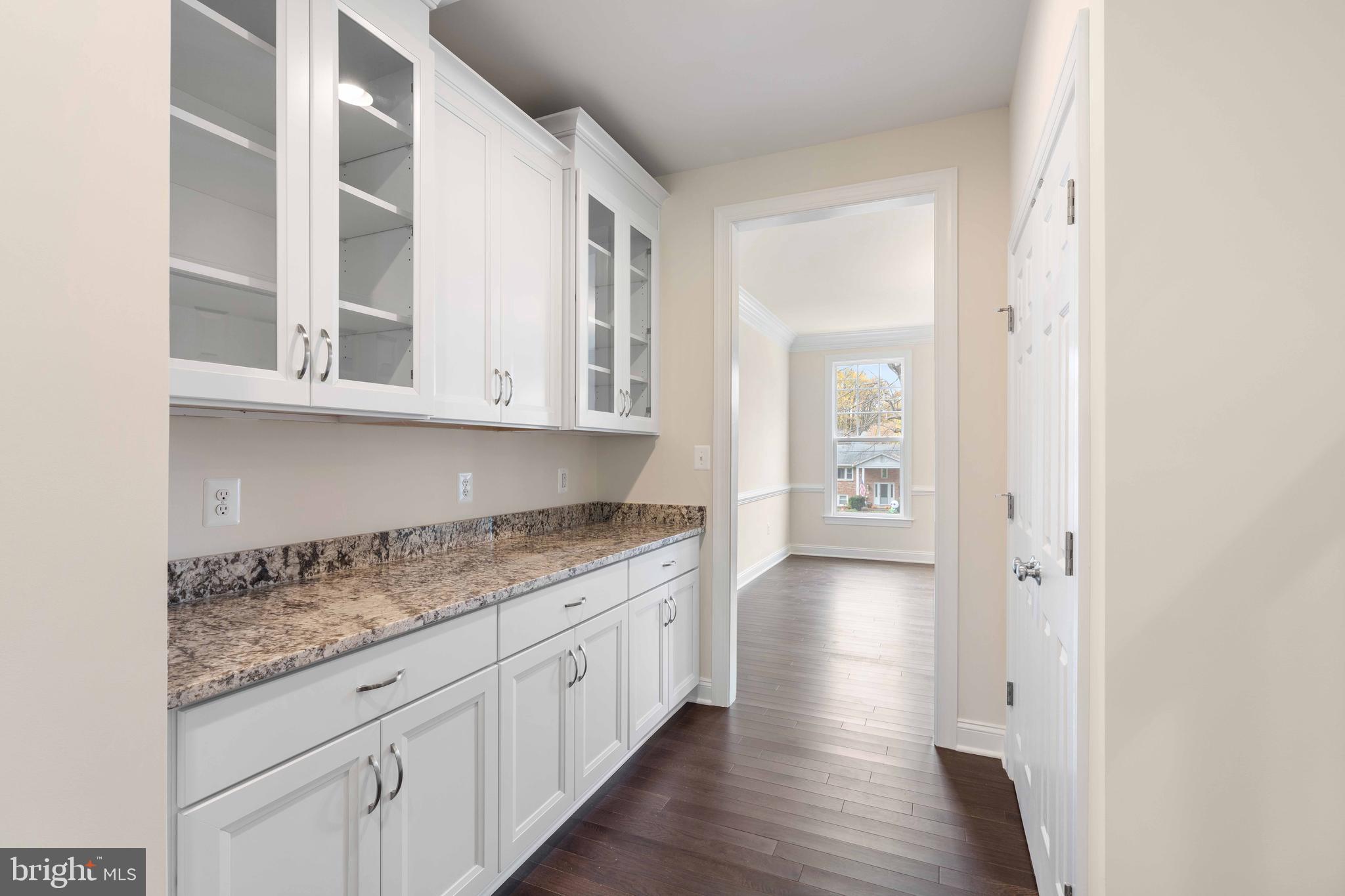 LEEHIGH VILLAGE - Residential