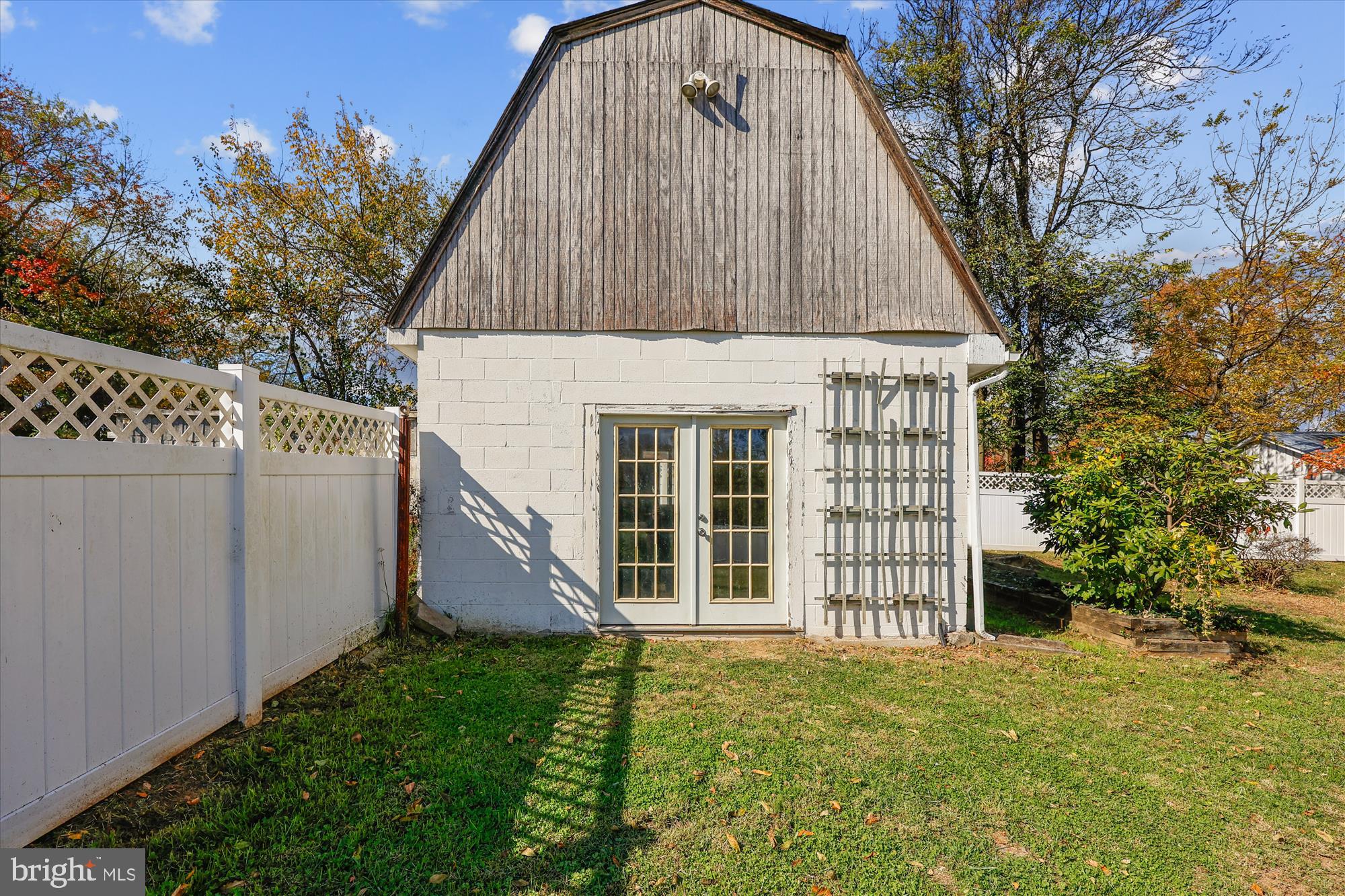 BARNESVILLE OUTSIDE - Residential