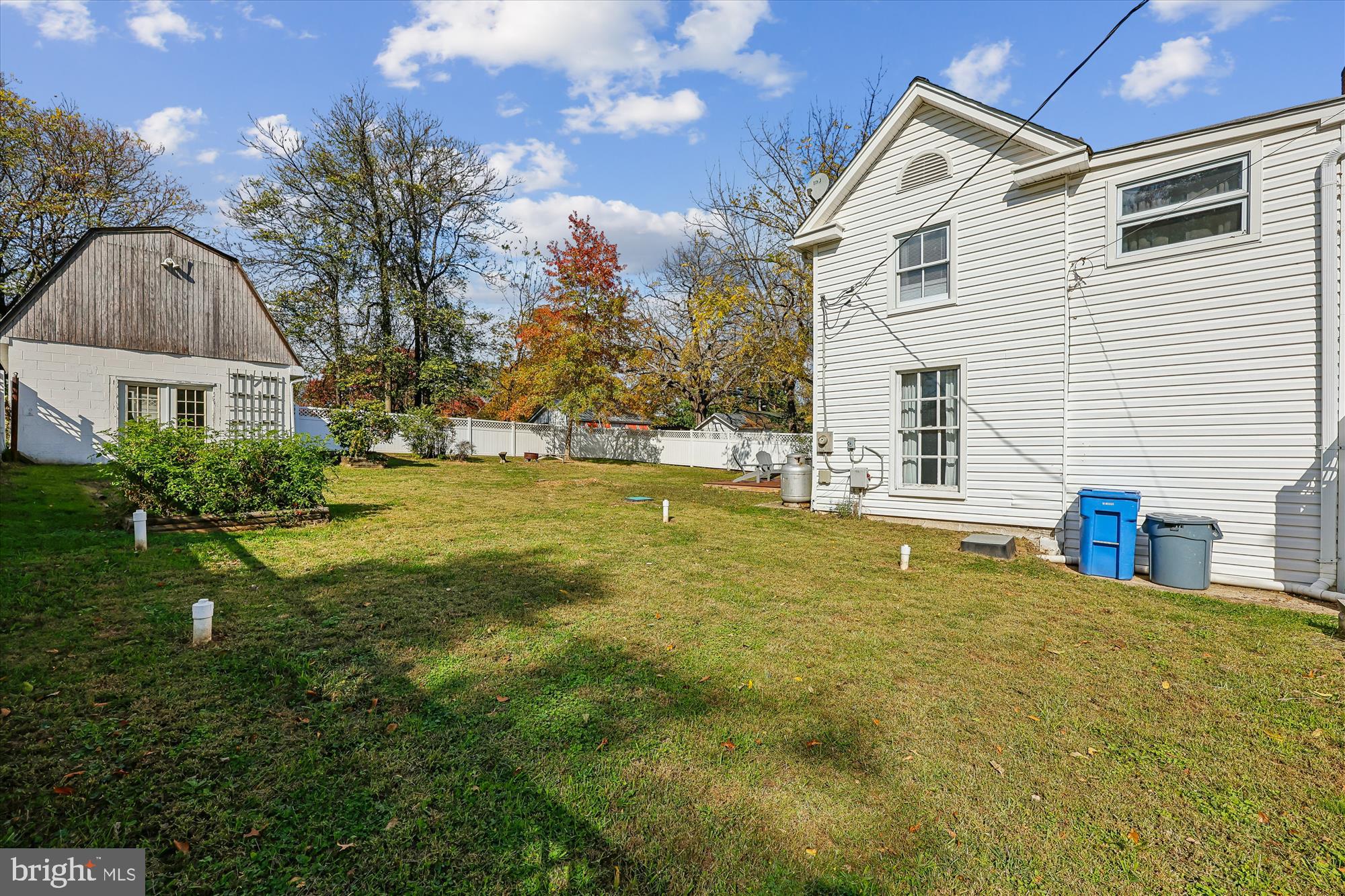 BARNESVILLE OUTSIDE - Residential