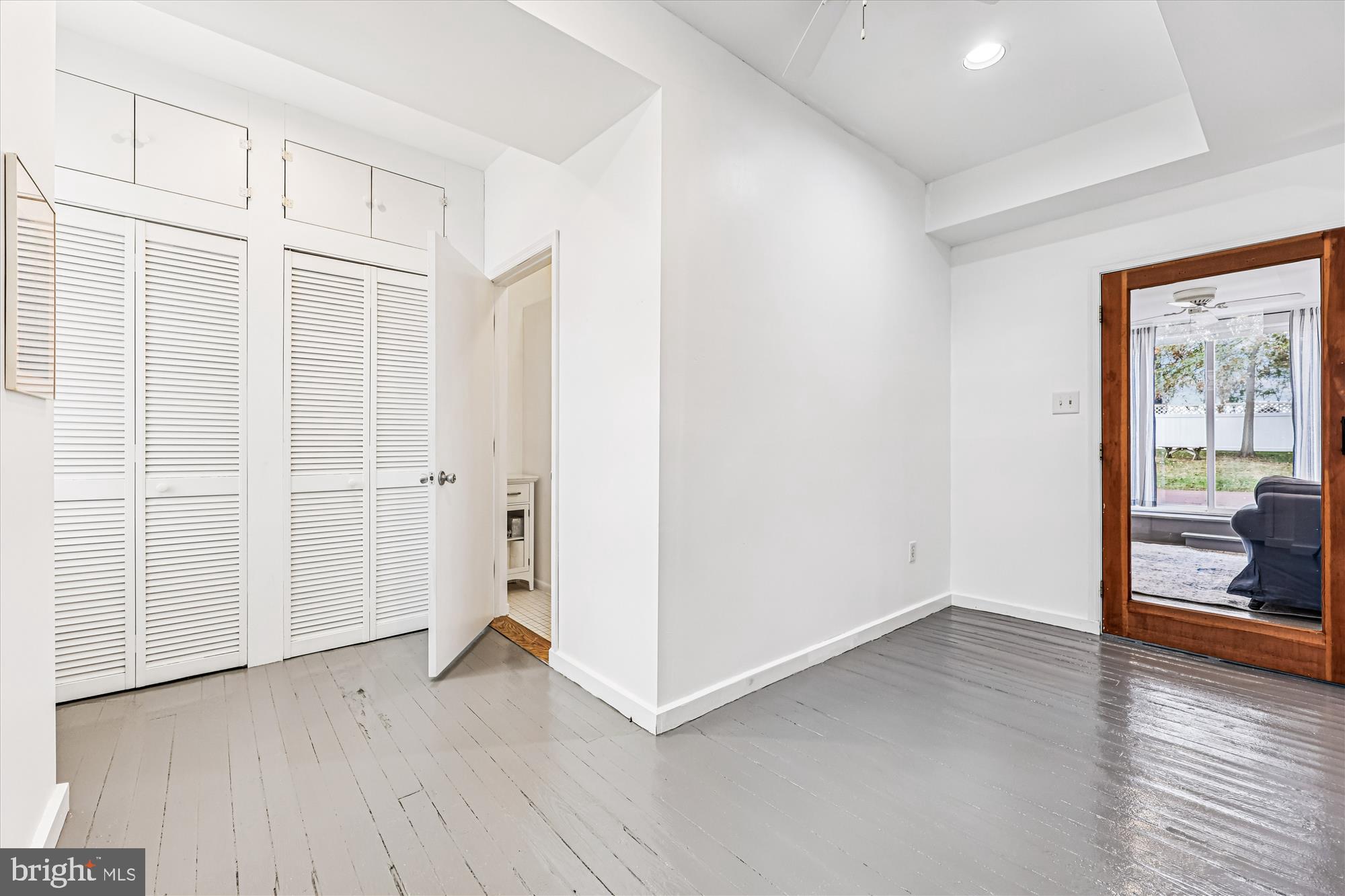 BARNESVILLE OUTSIDE - Residential