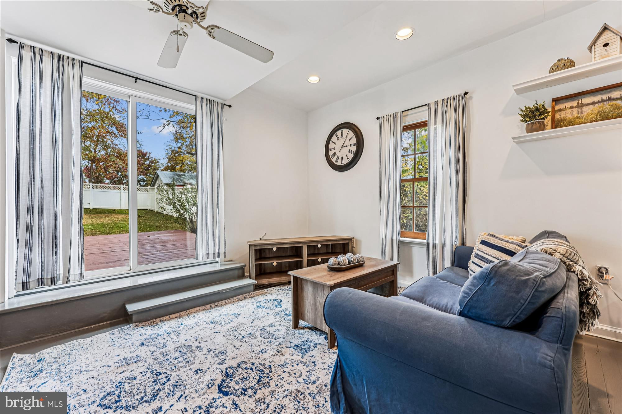 BARNESVILLE OUTSIDE - Residential