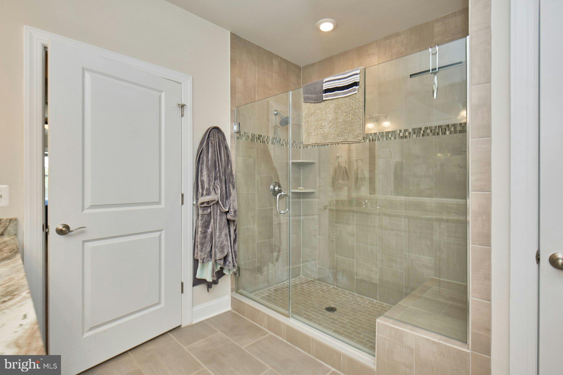 REGENCY AT ASHBURN - Residential