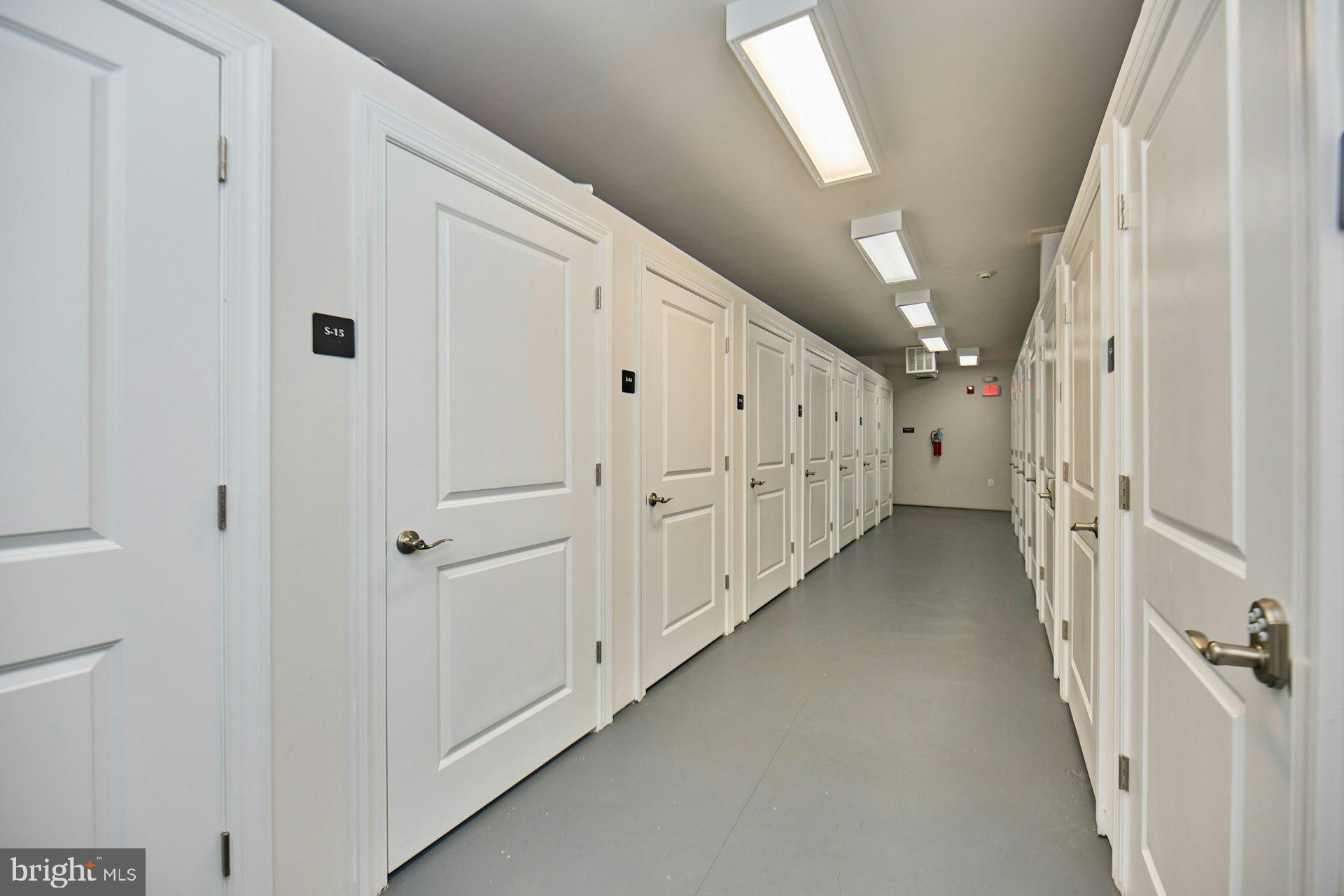 REGENCY AT ASHBURN - Residential