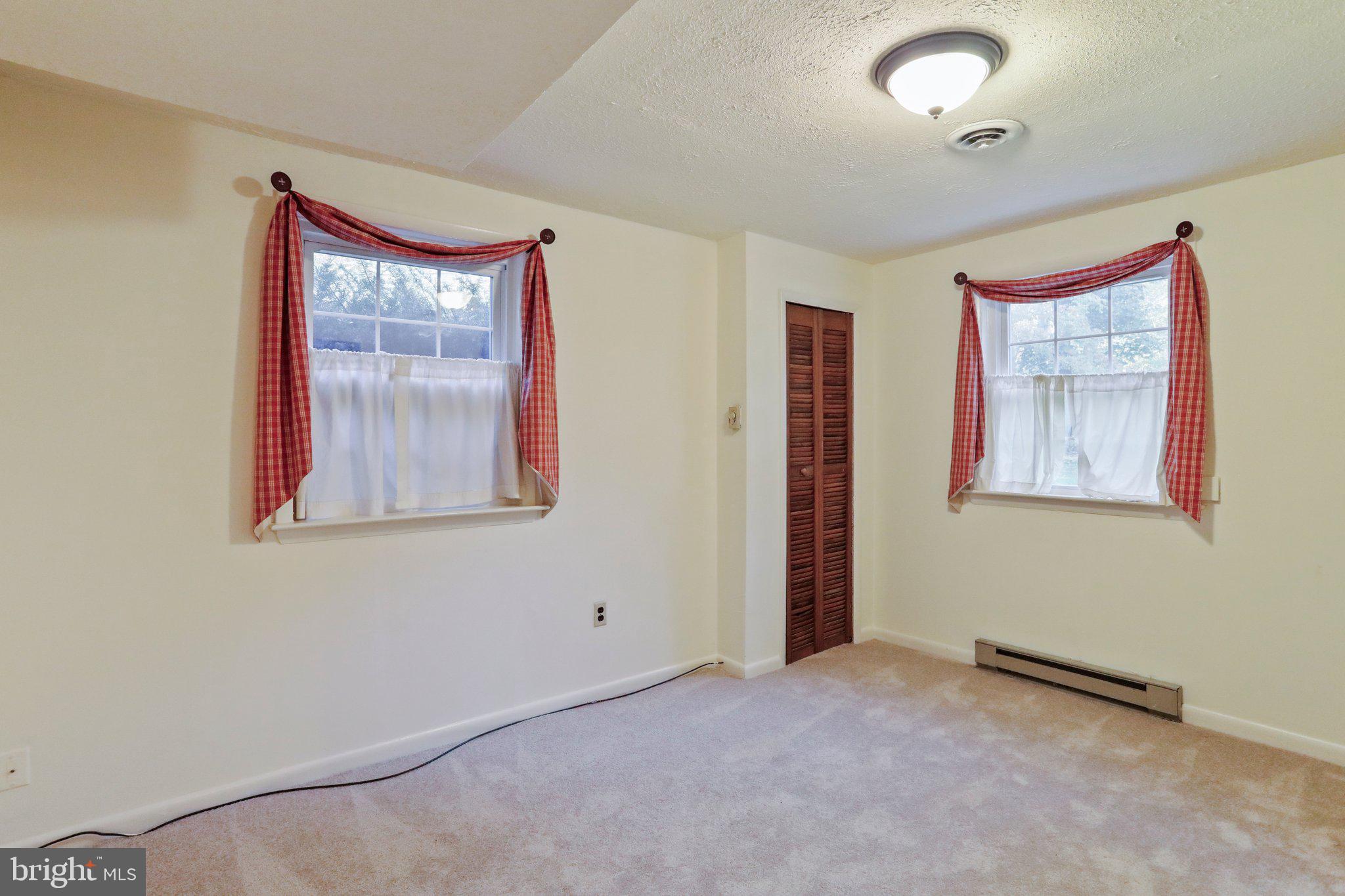 WOODBRIER MANOR - Residential