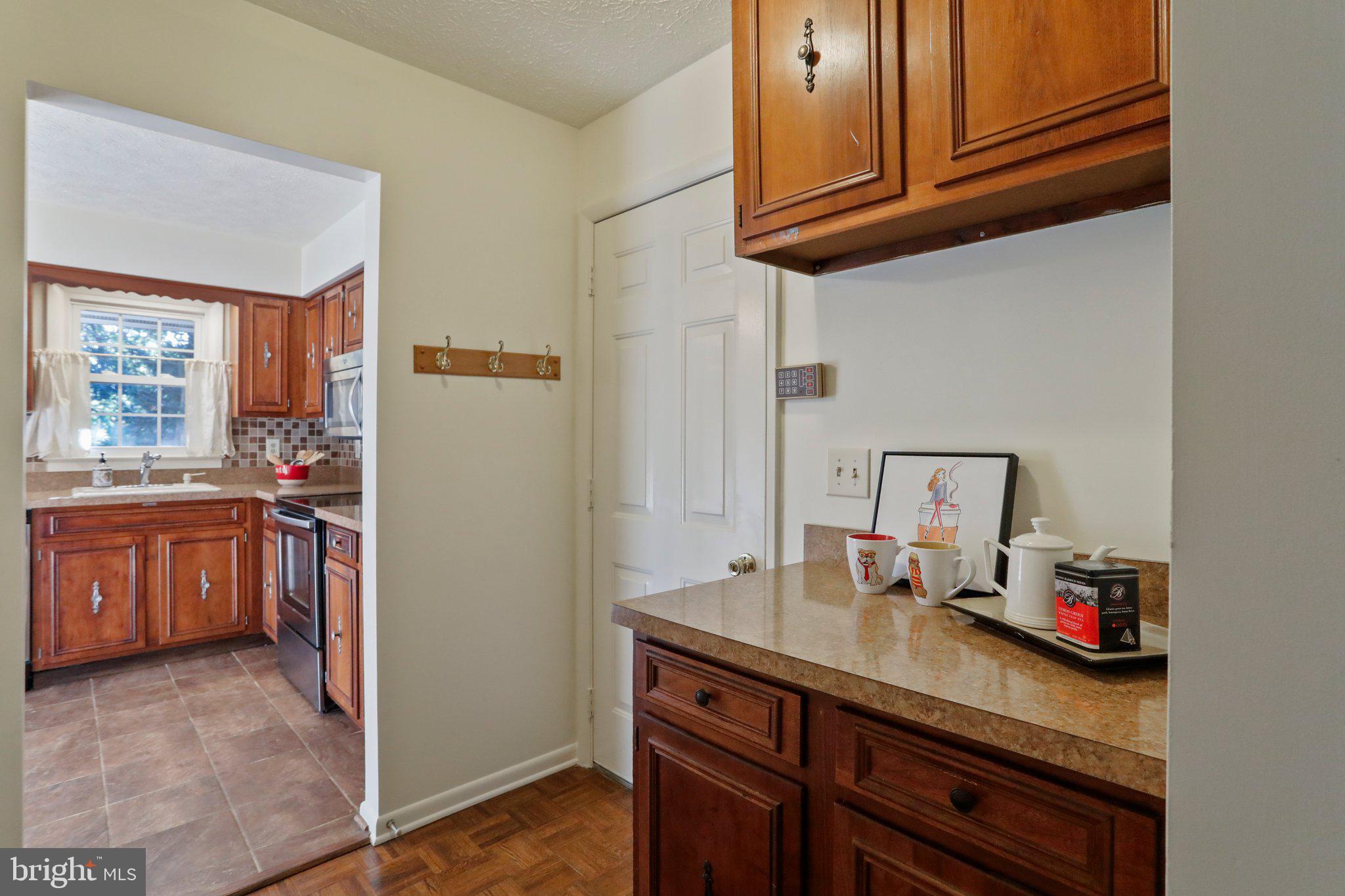 WOODBRIER MANOR - Residential