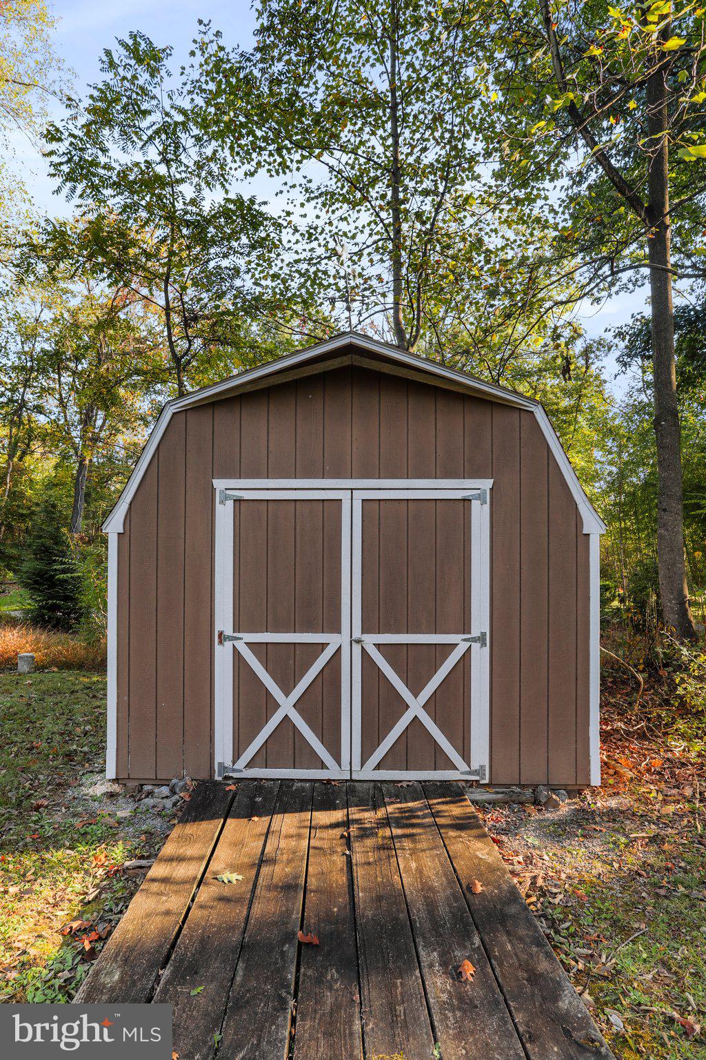 WOODBRIER MANOR - Residential