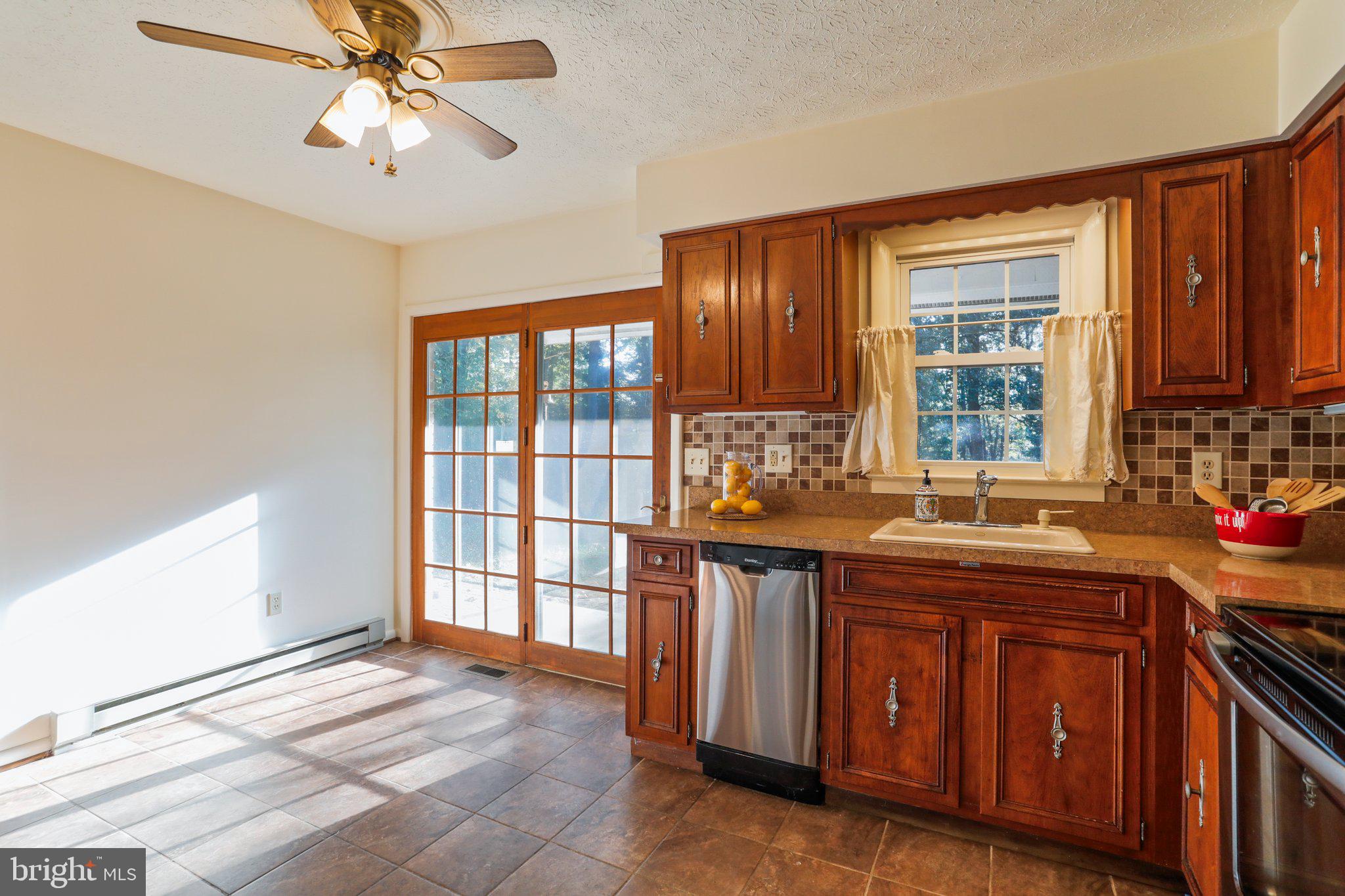 WOODBRIER MANOR - Residential