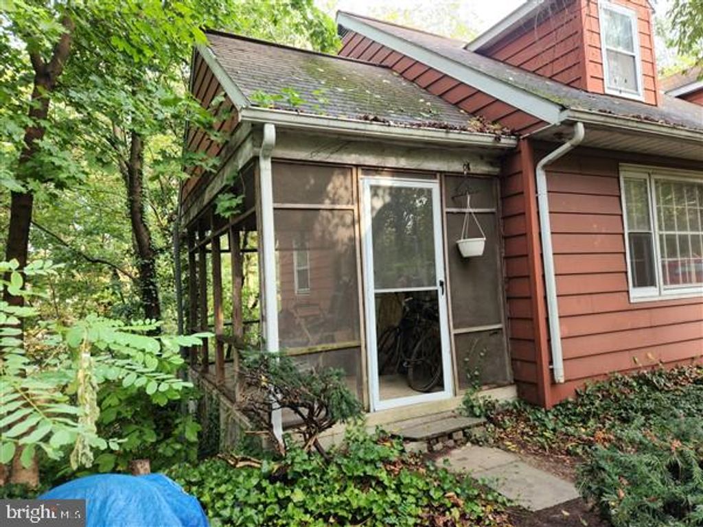 Photo of 191181 Pinetown Road, Leola, PA 17540 (MLS # PALA2042434)