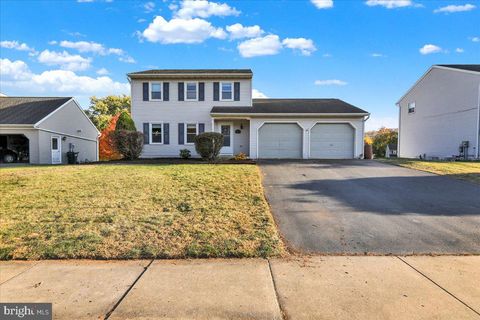 Photo of 33 Terrace Avenue, Stevens, PA 17578 (MLS # PALA2059274)
