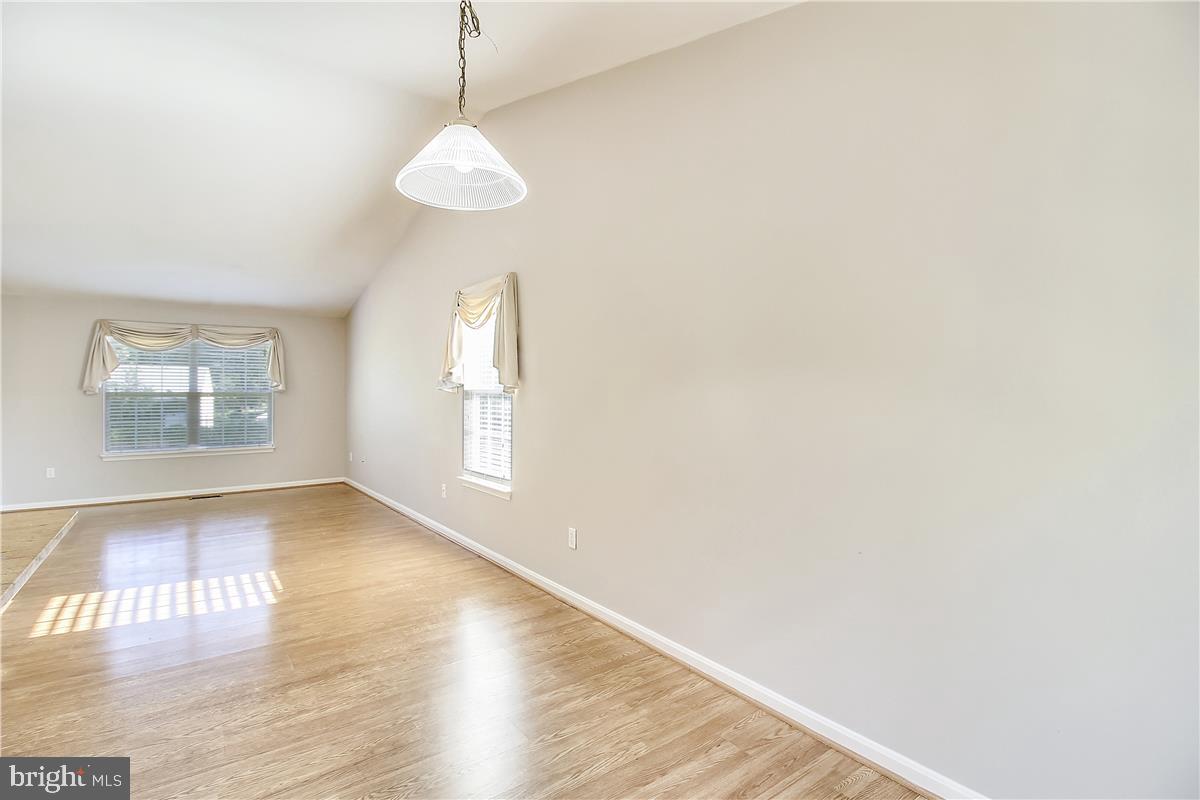 BROWNS - Residential Lease