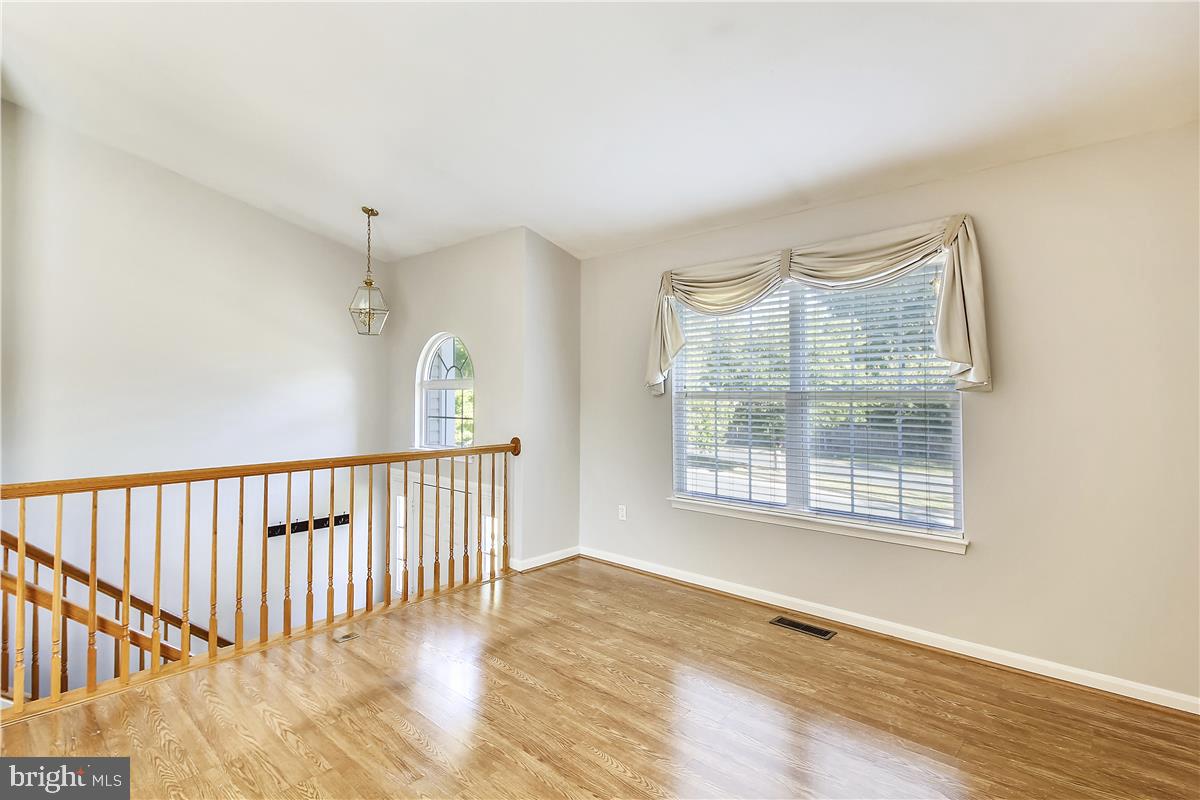 BROWNS - Residential Lease