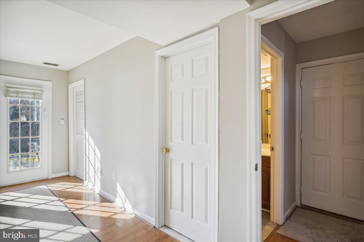 BROWNS - Residential Lease