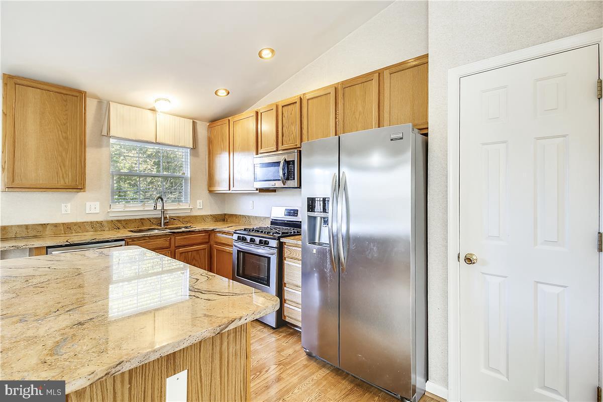 BROWNS - Residential Lease