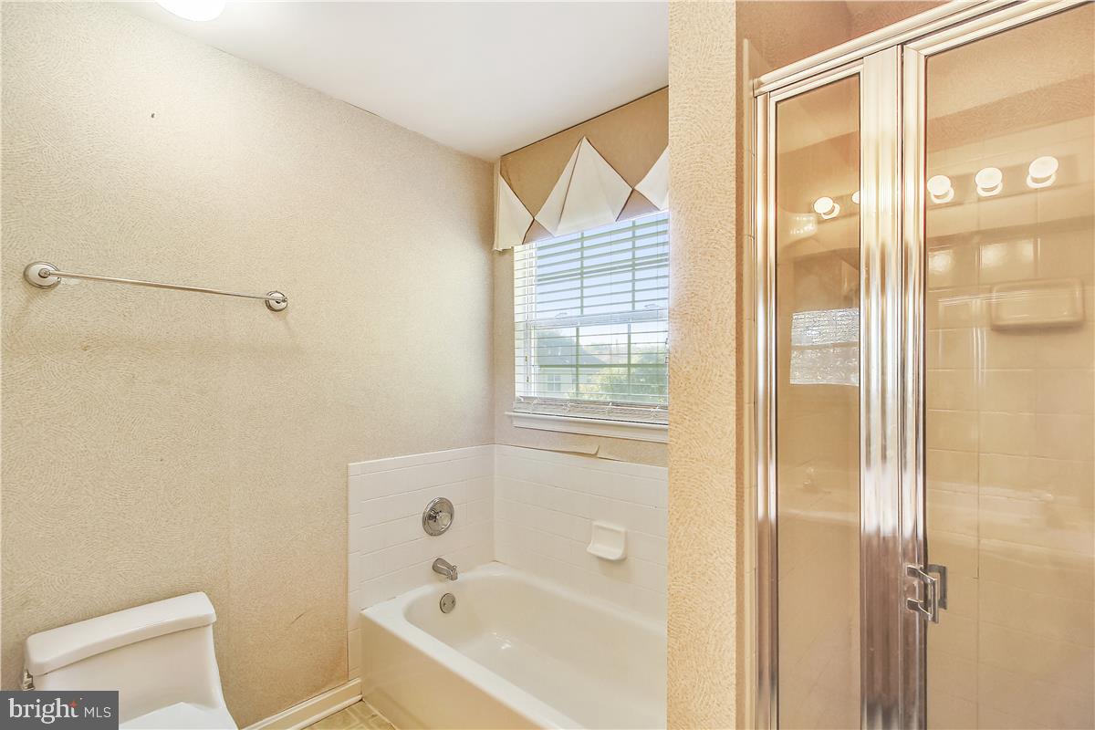 BROWNS - Residential Lease