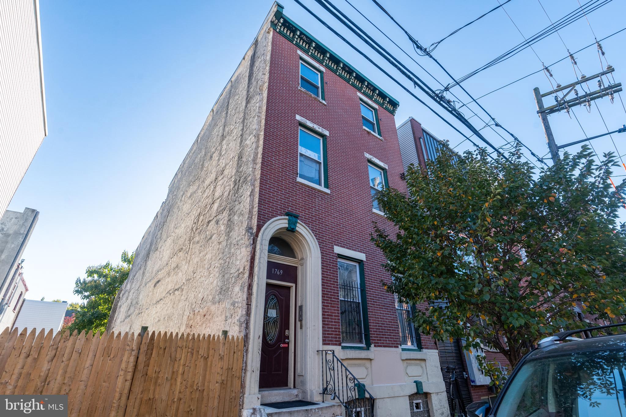 FISHTOWN - Residential Lease