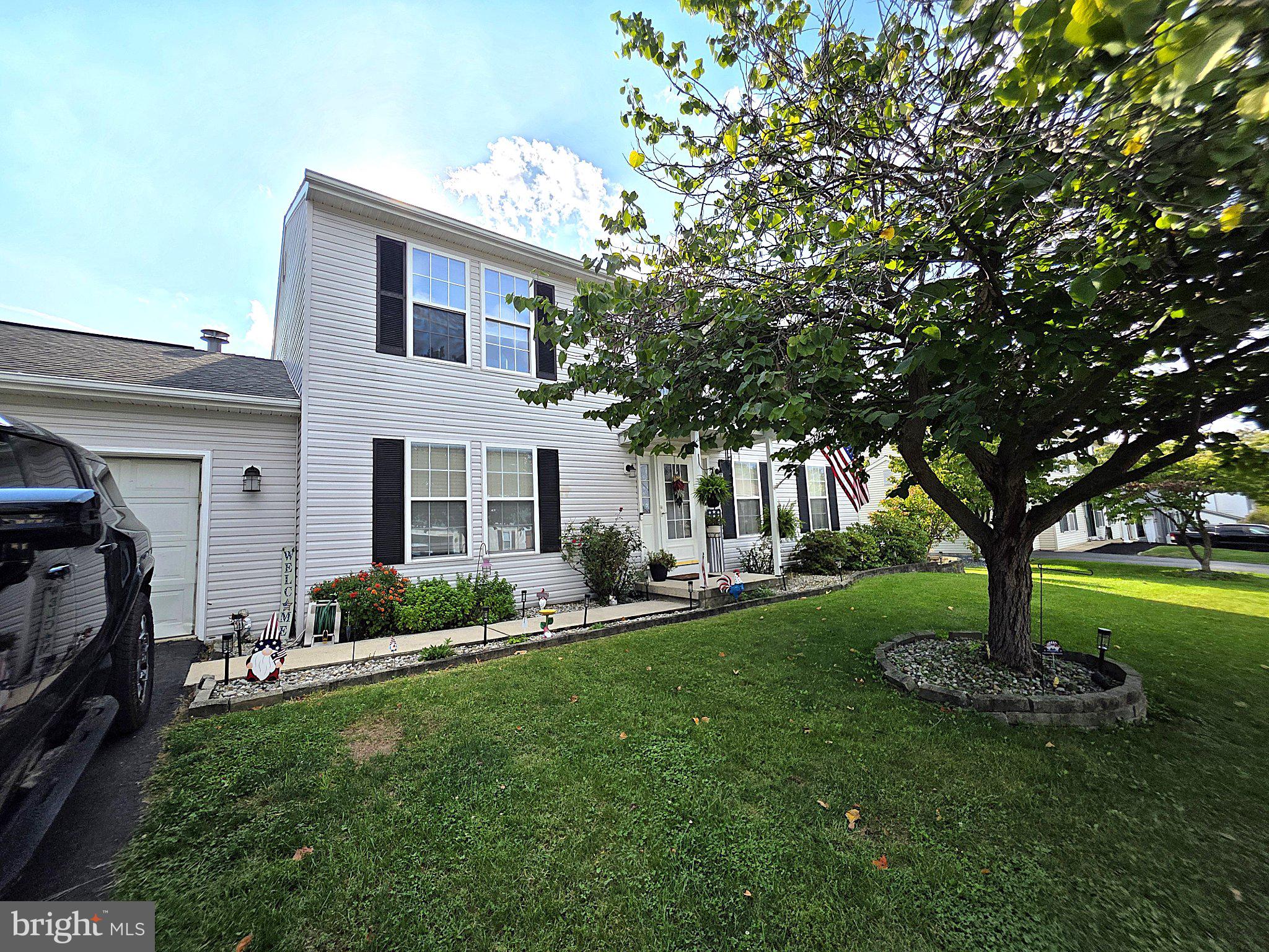 37 GREENMONT DRIVE
