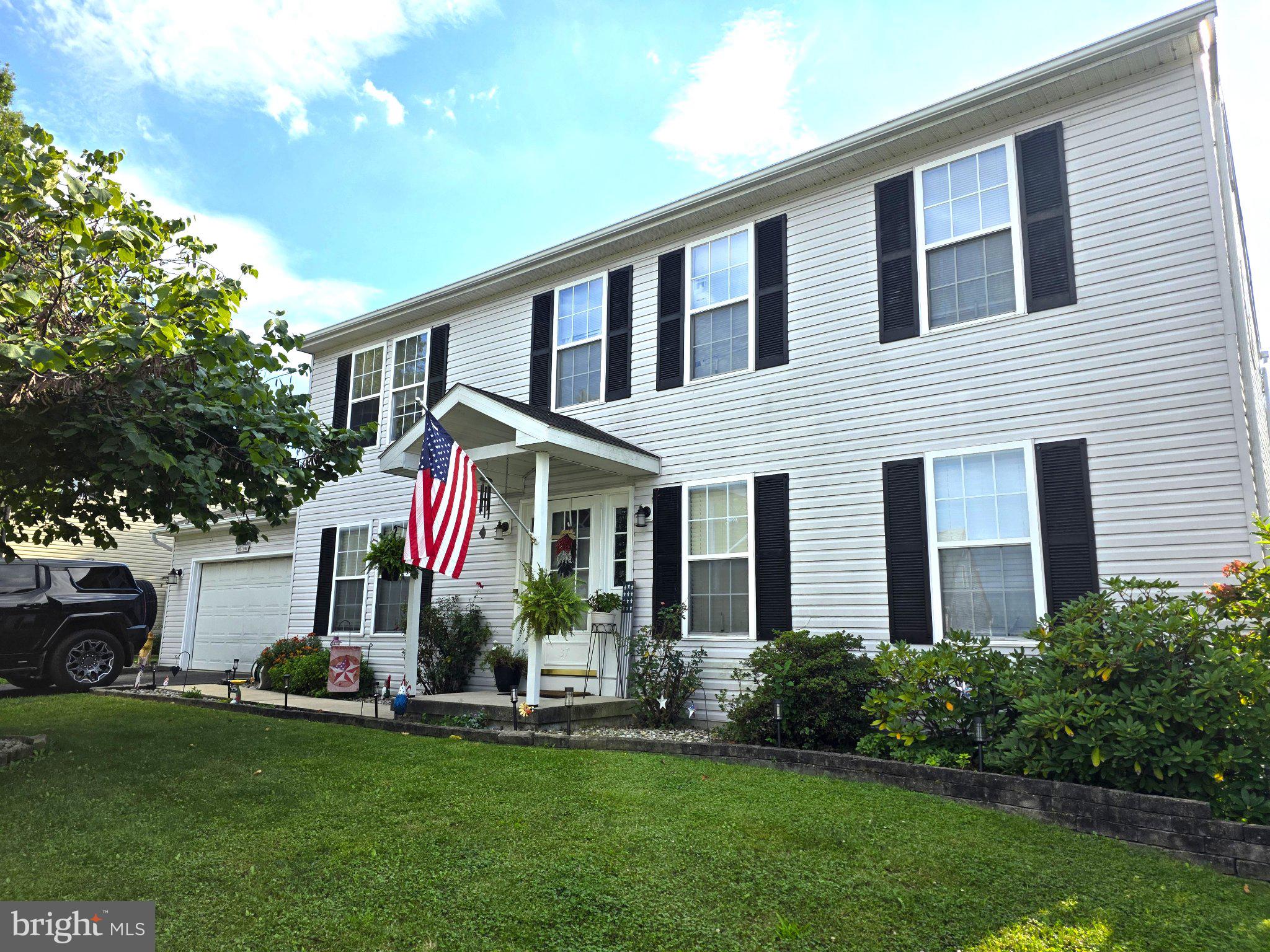 37 GREENMONT DRIVE