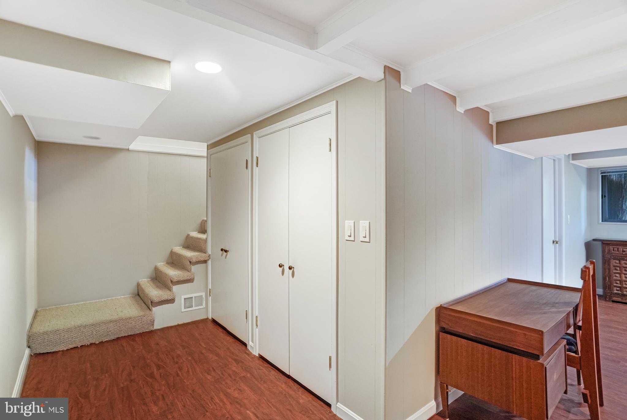 KINGS PARK - Residential