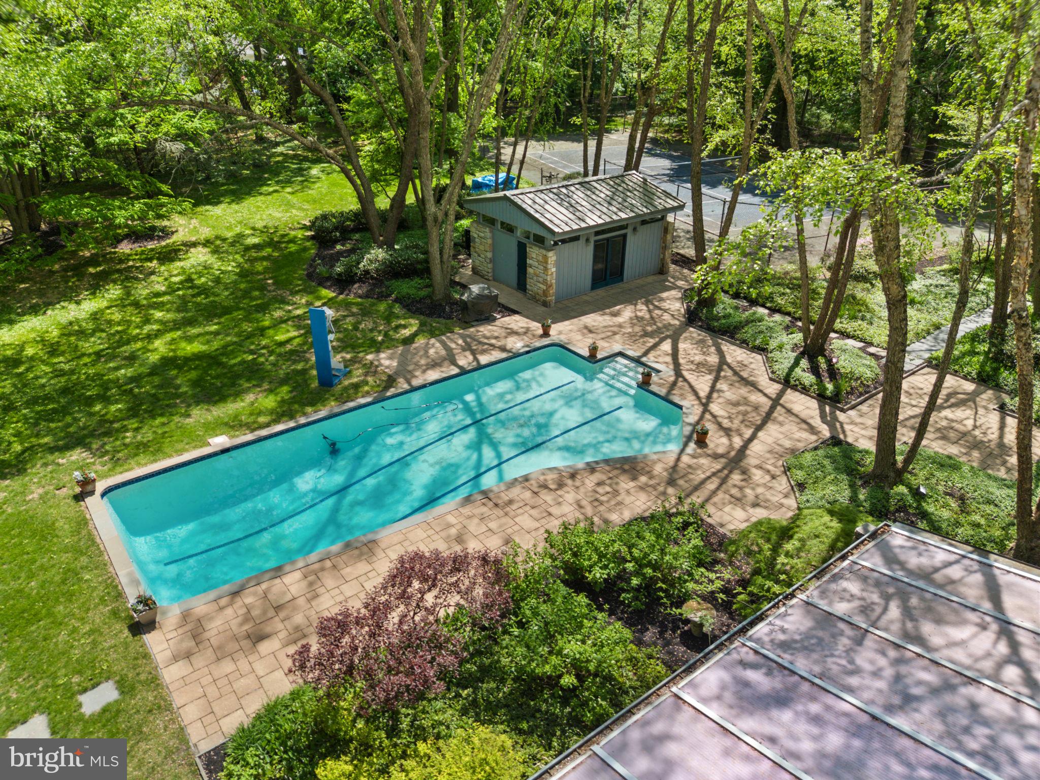 BRYN MAWR - Residential