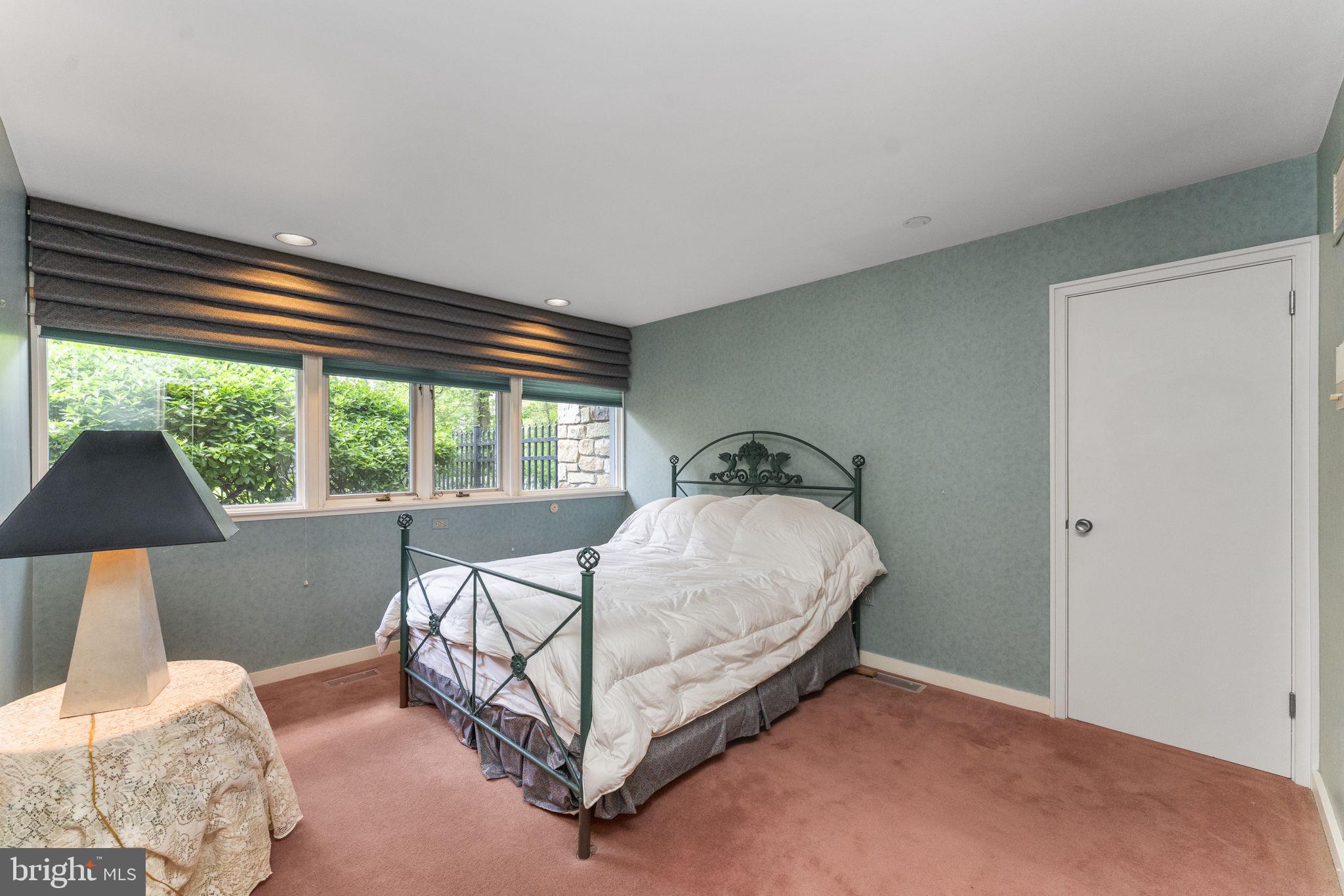 BRYN MAWR - Residential