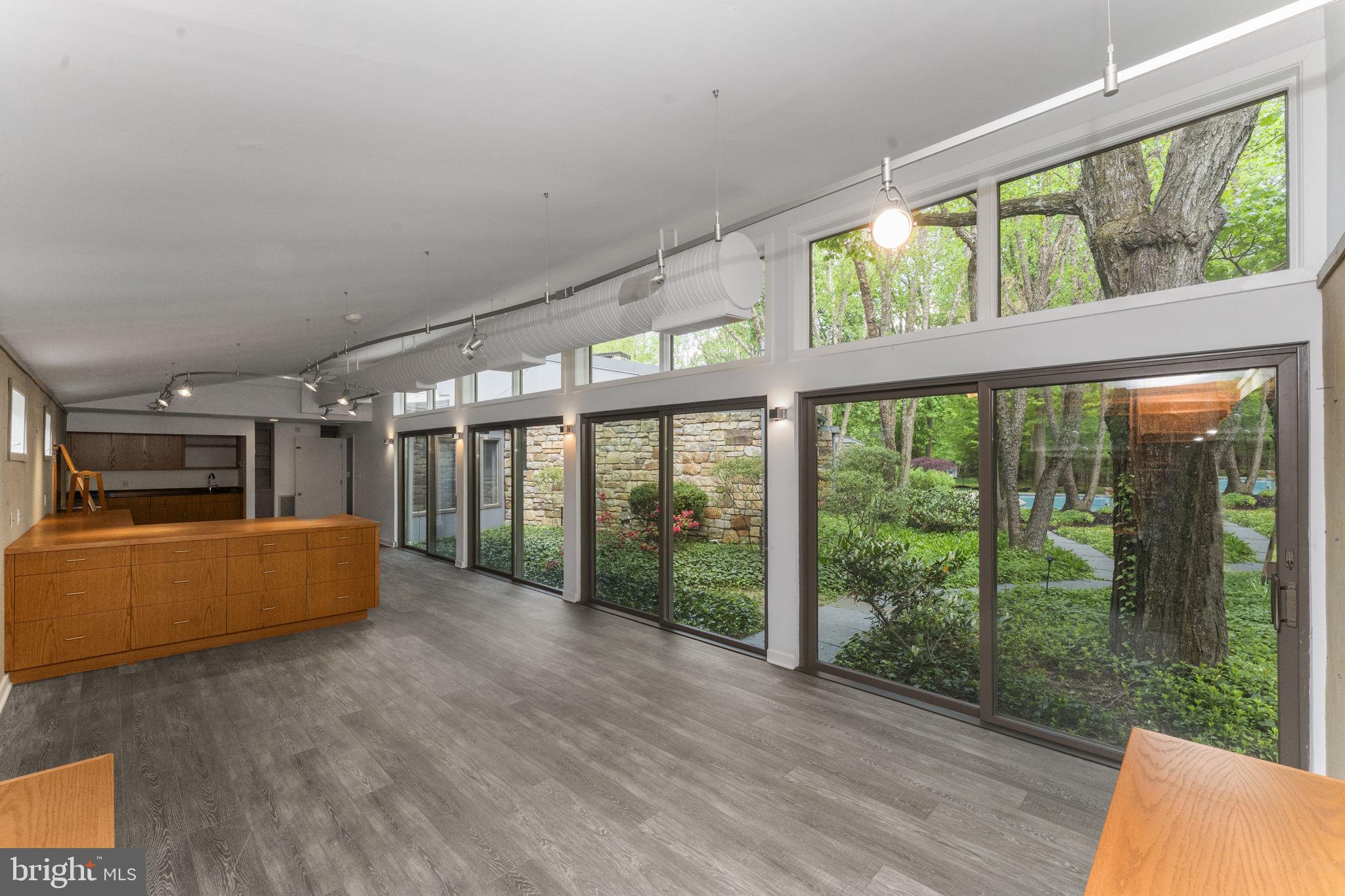 BRYN MAWR - Residential