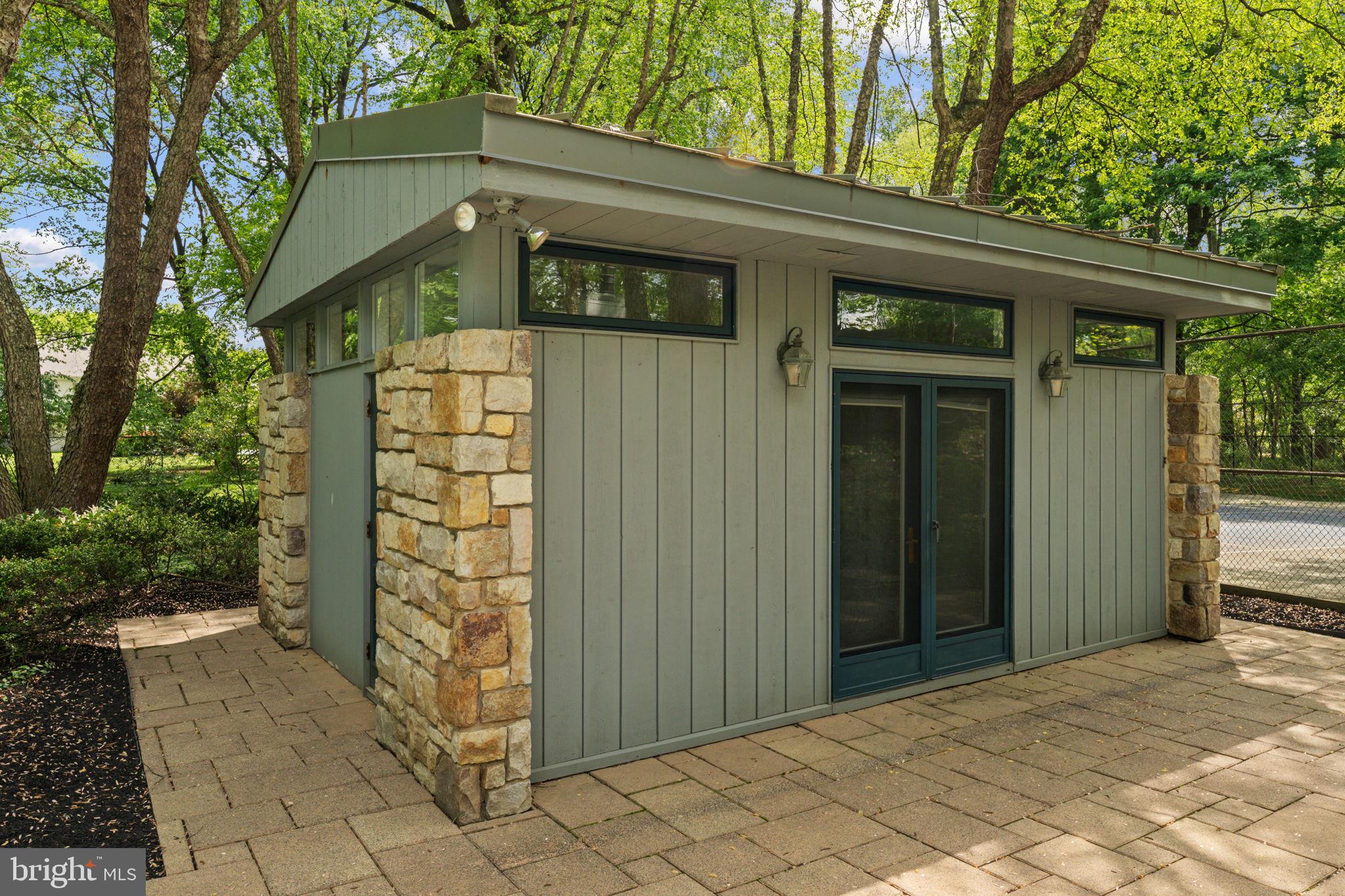 BRYN MAWR - Residential