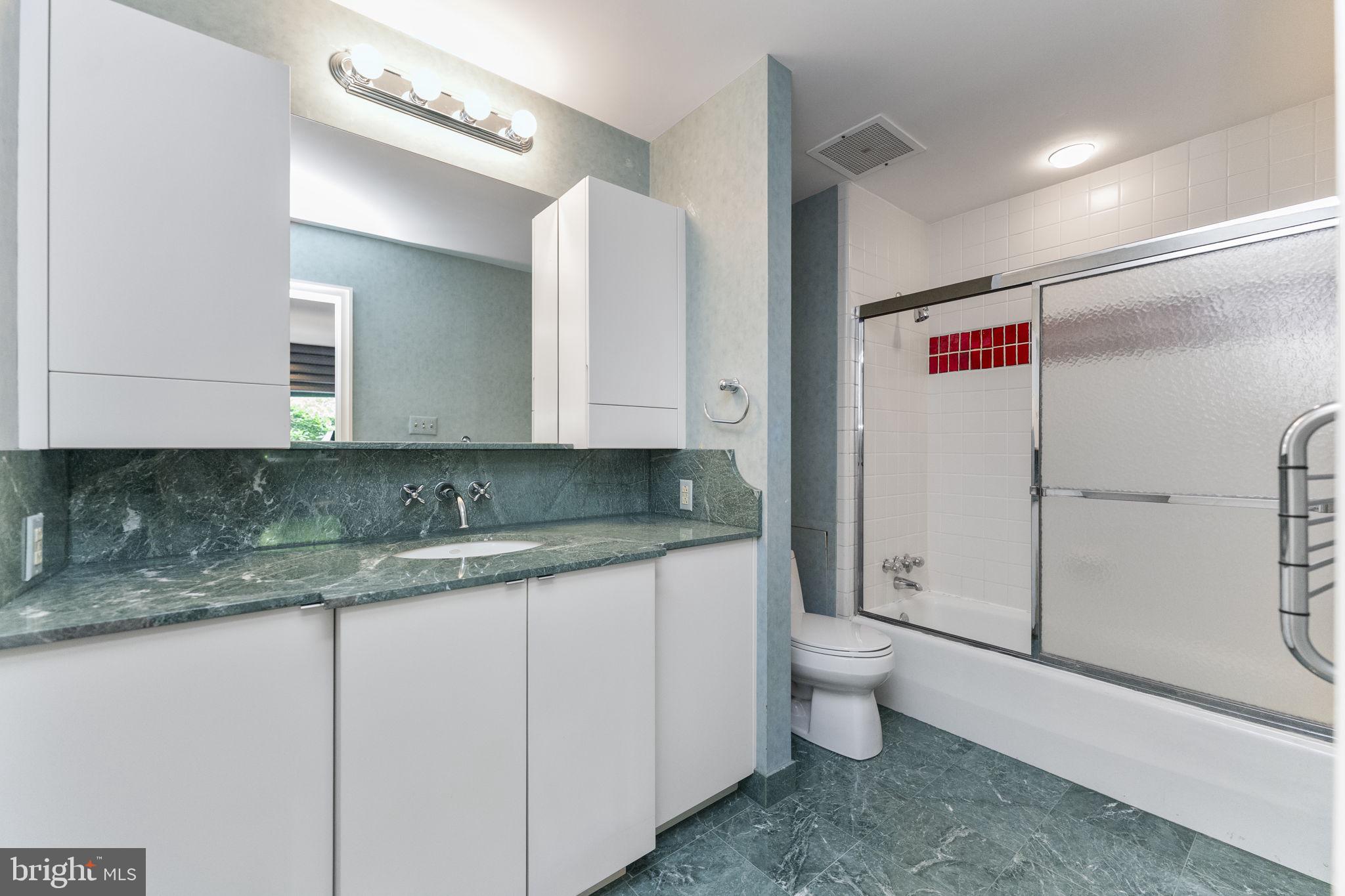 BRYN MAWR - Residential