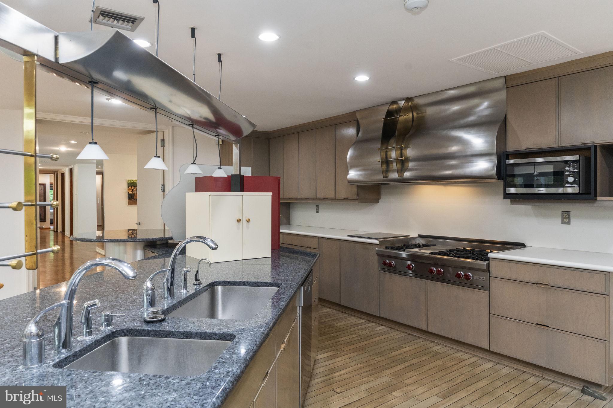 BRYN MAWR - Residential