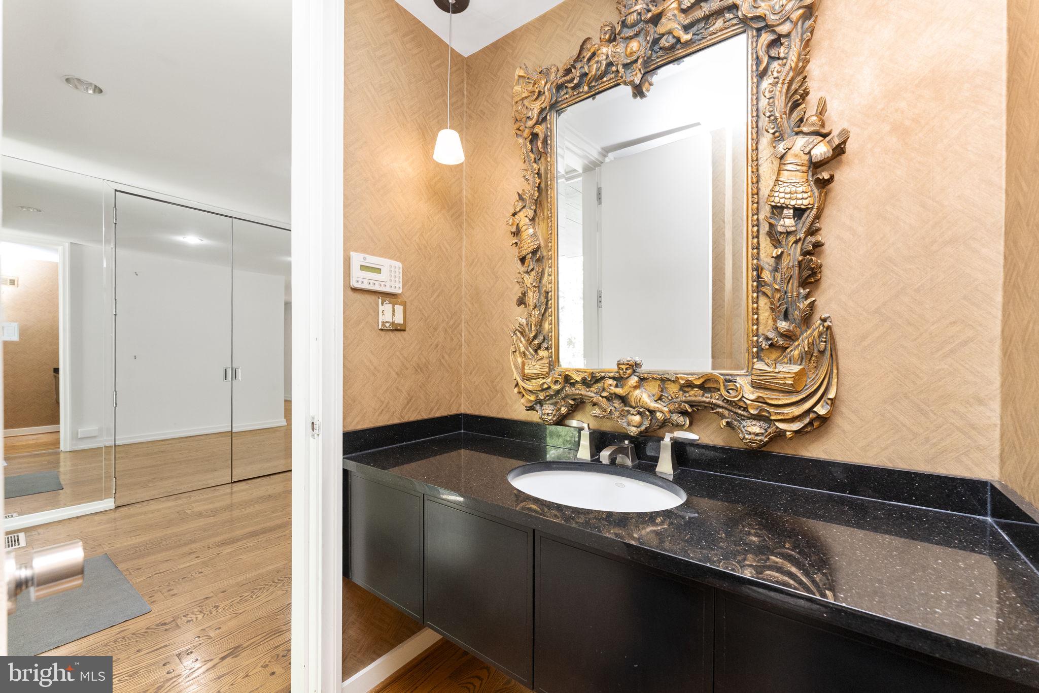 BRYN MAWR - Residential