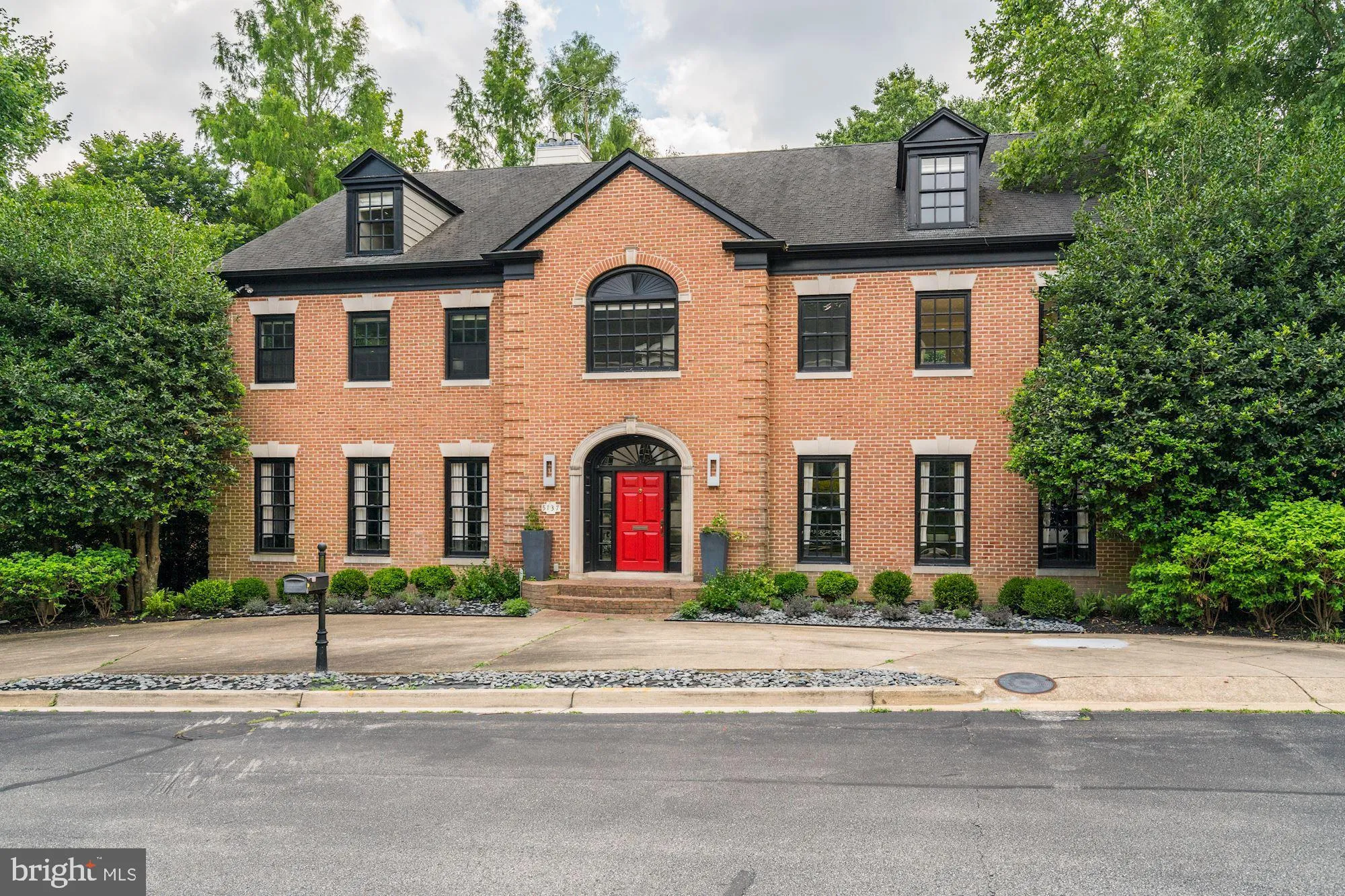 5137 52nd Street NW, Washington, DC 20016