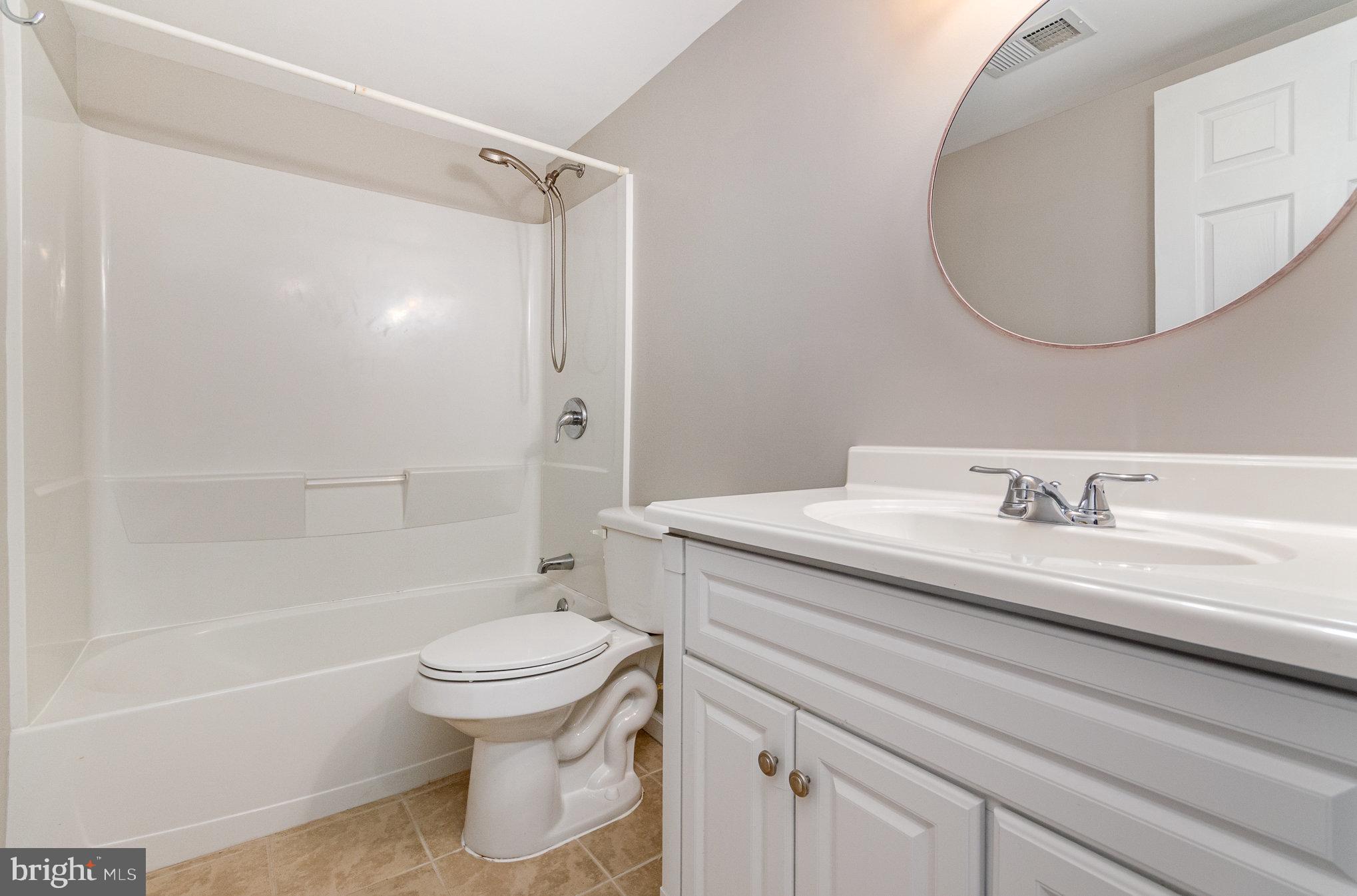 SHANNON STATION - Residential Lease