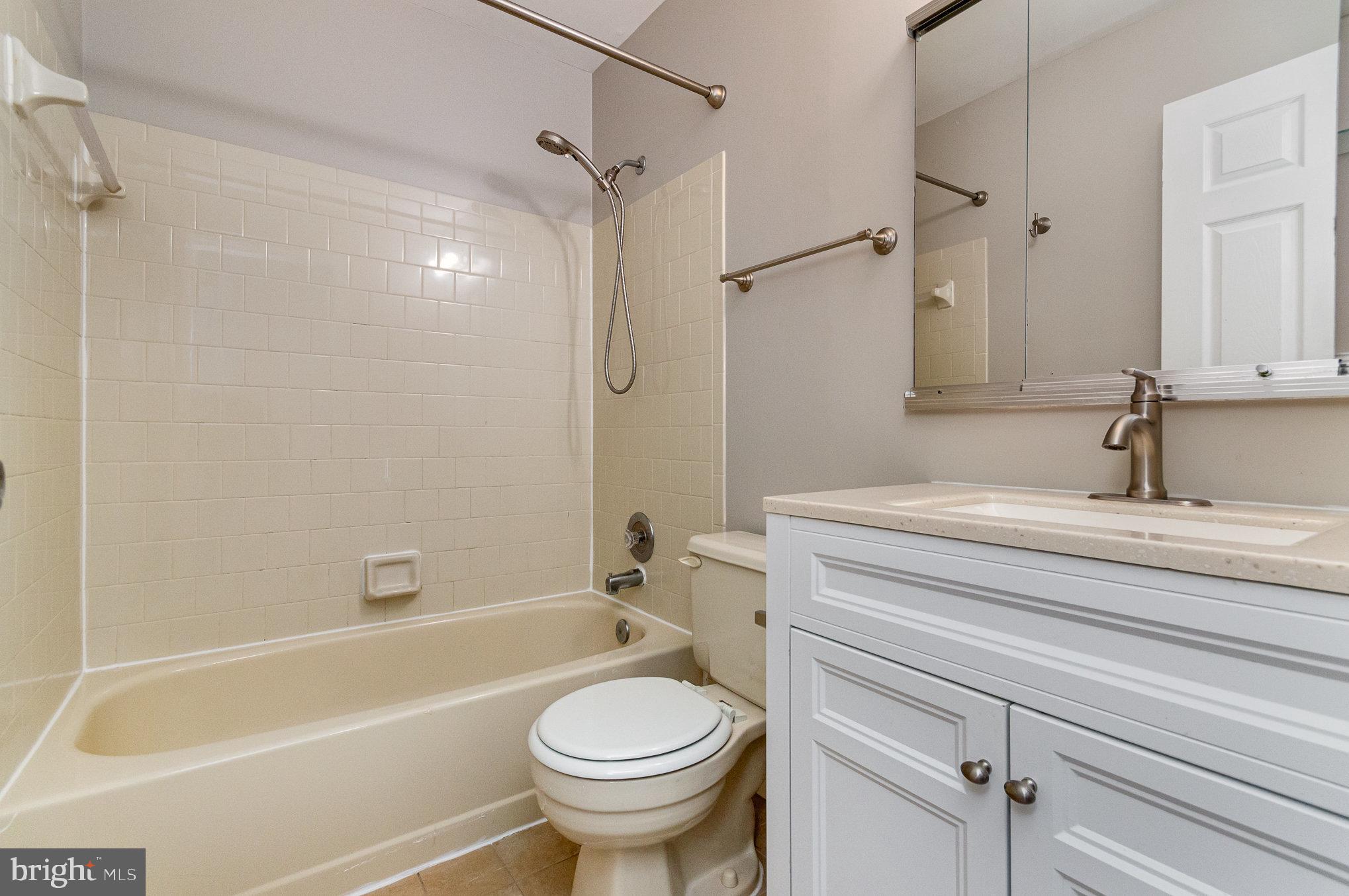 SHANNON STATION - Residential Lease