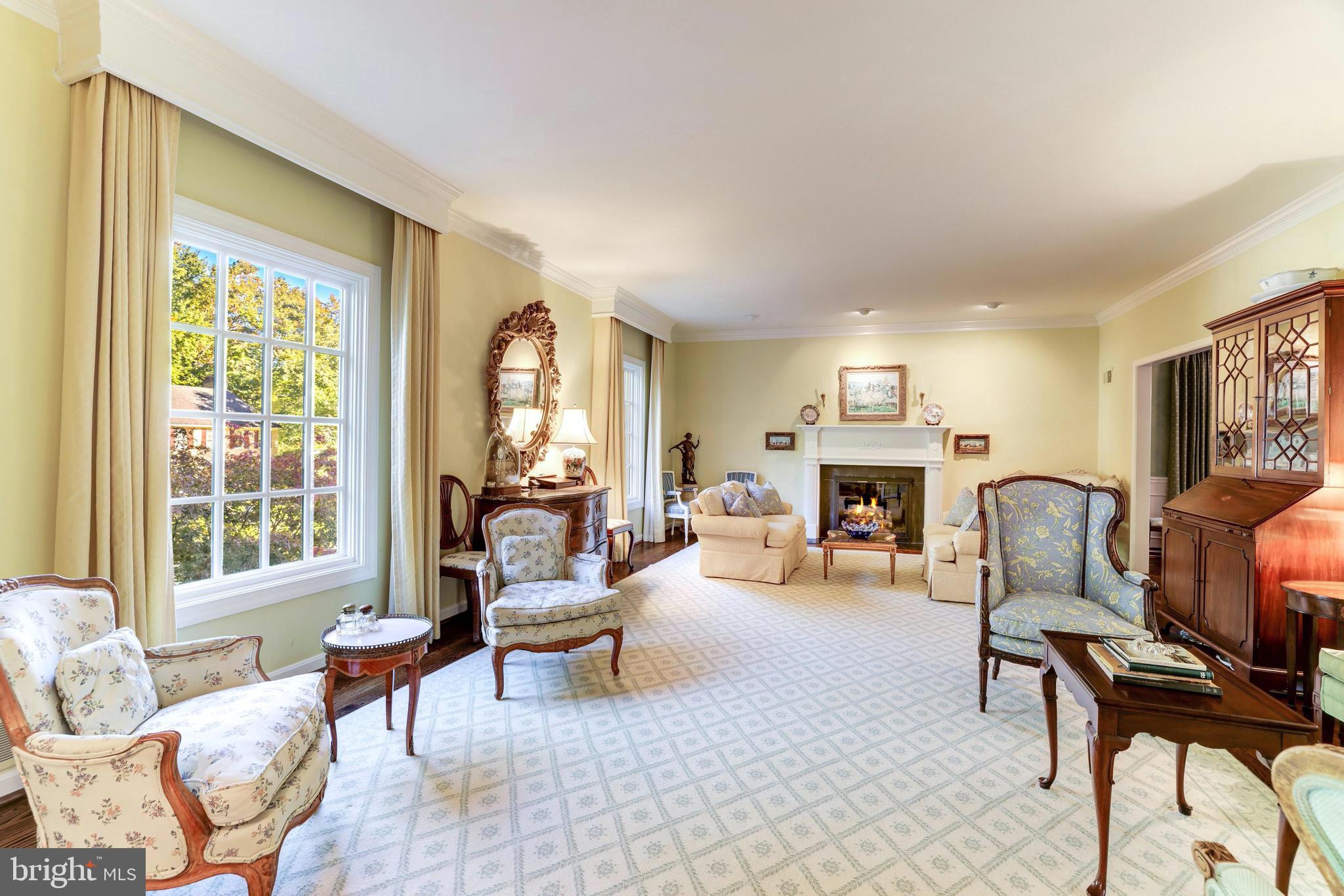 CHAIN BRIDGE FOREST - Residential