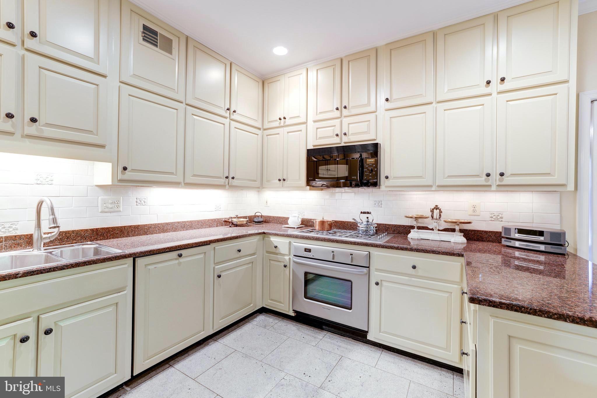 CHAIN BRIDGE FOREST - Residential