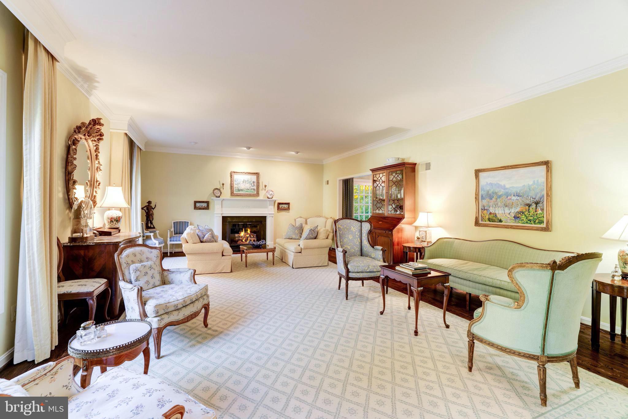 CHAIN BRIDGE FOREST - Residential