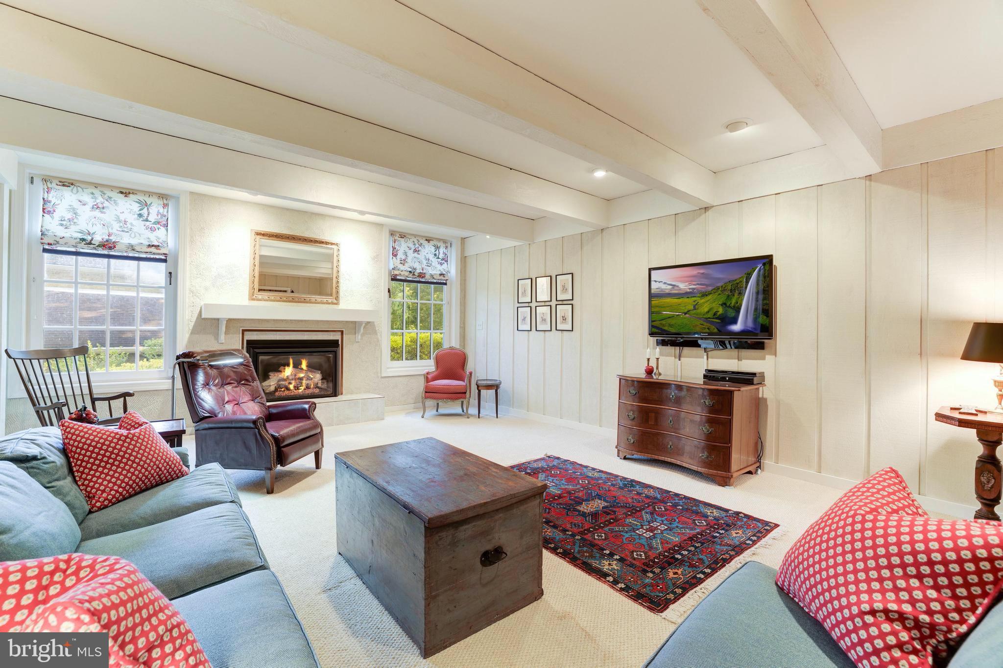 CHAIN BRIDGE FOREST - Residential